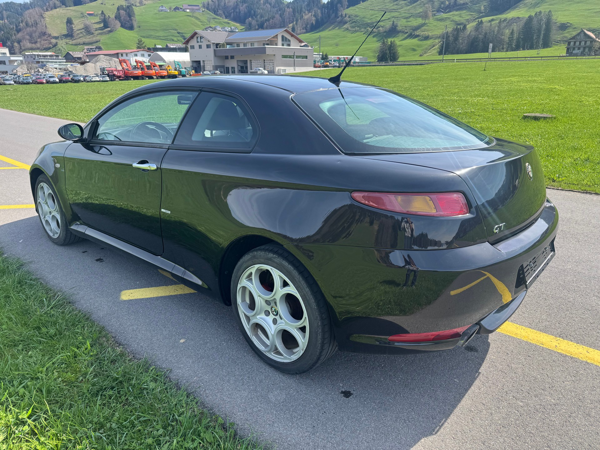 ALFA ROMEO GT 2.0 JTS Black Line-image-1