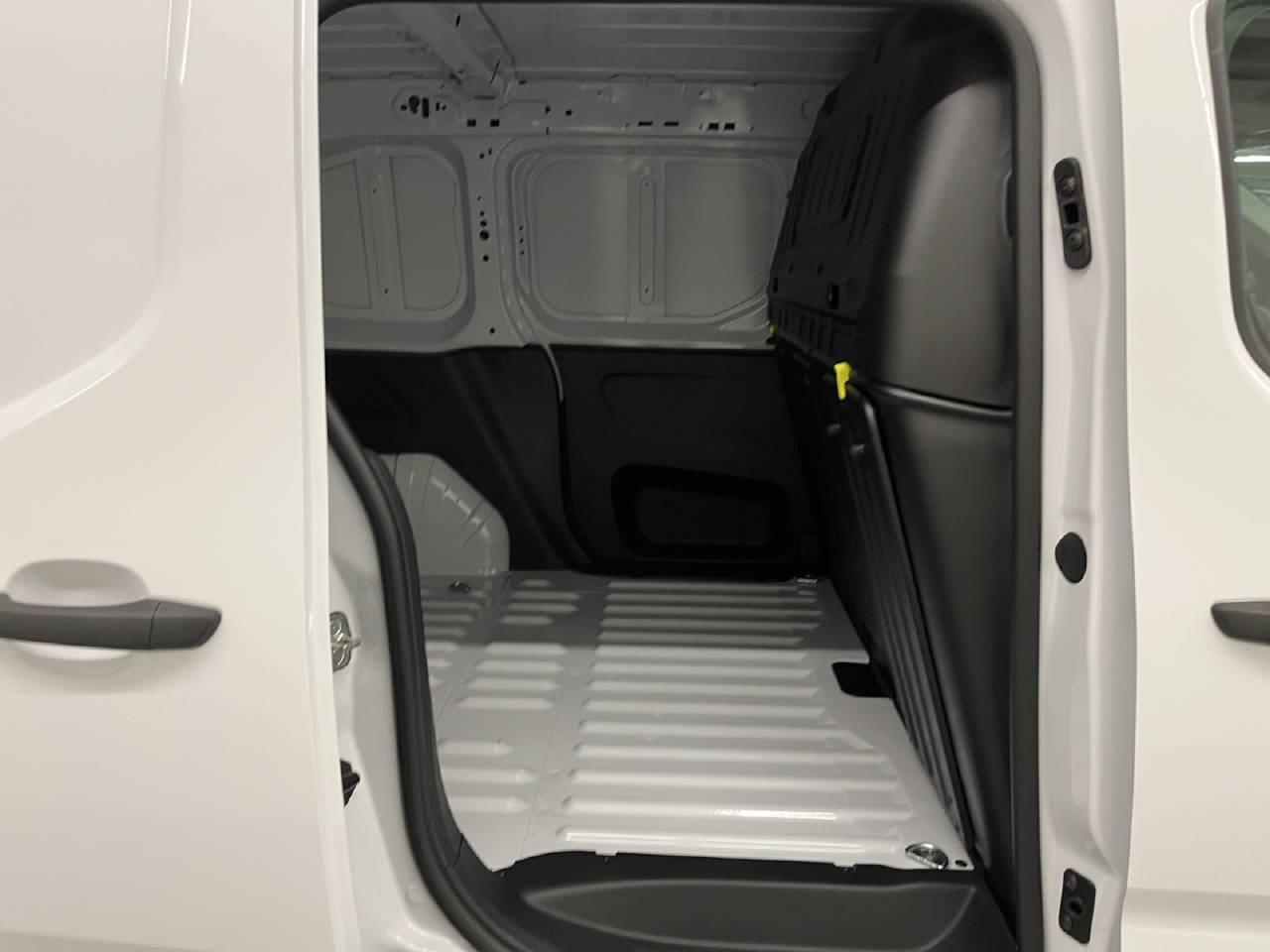 OPEL Combo Cargo 2.0 t 1.5 D Energize-image-10