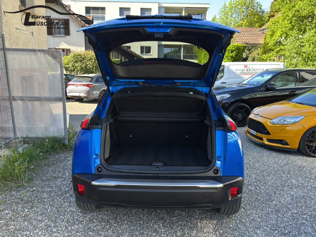 PEUGEOT 2008 e-GT-image-16