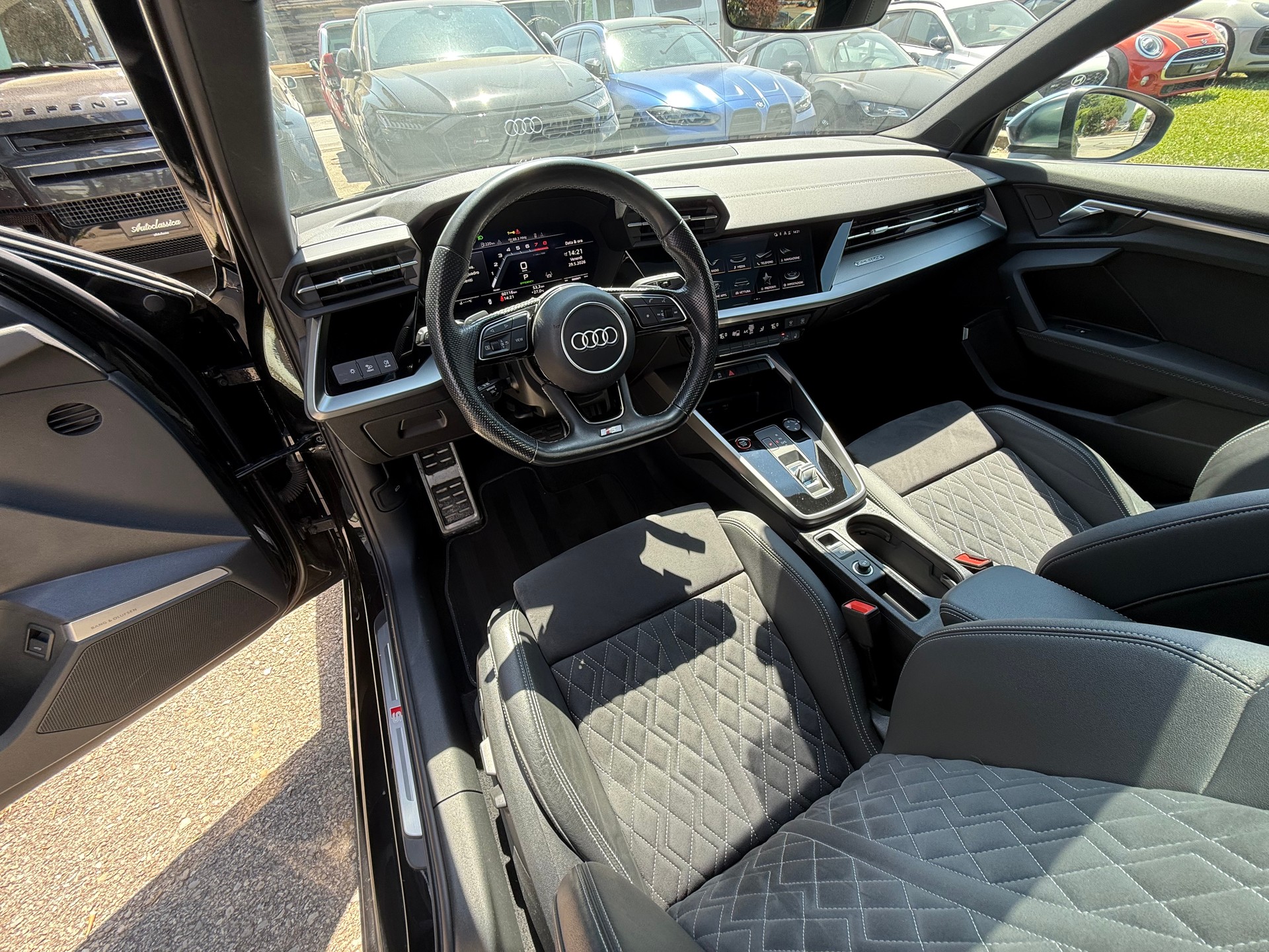 AUDI S3 Sportback 2.0 TFSI quattro S-tronic-image-9