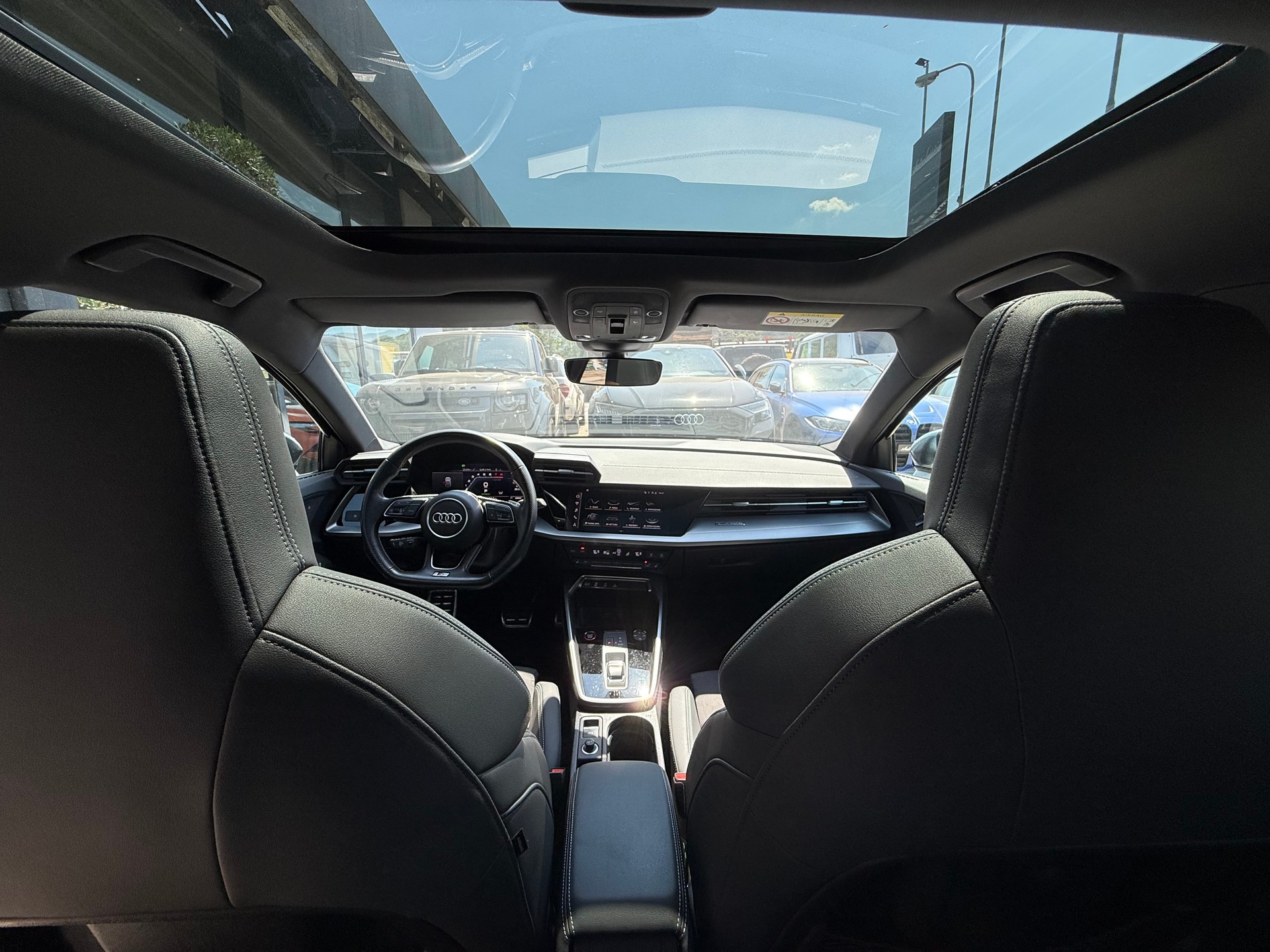 AUDI S3 Sportback 2.0 TFSI quattro S-tronic-image-17