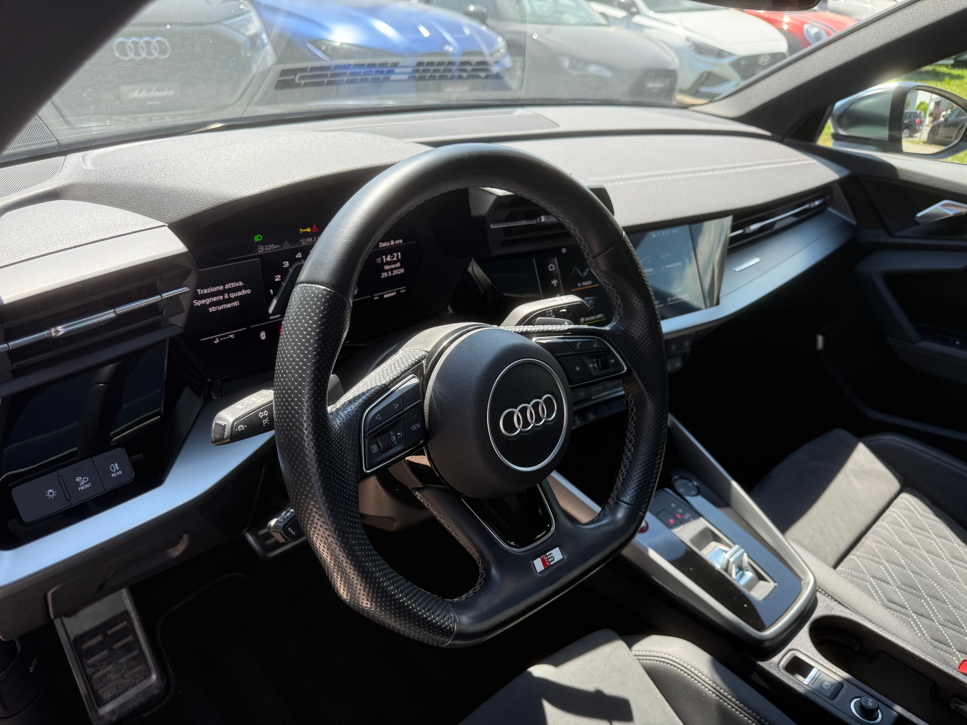 AUDI S3 Sportback 2.0 TFSI quattro S-tronic-image-13