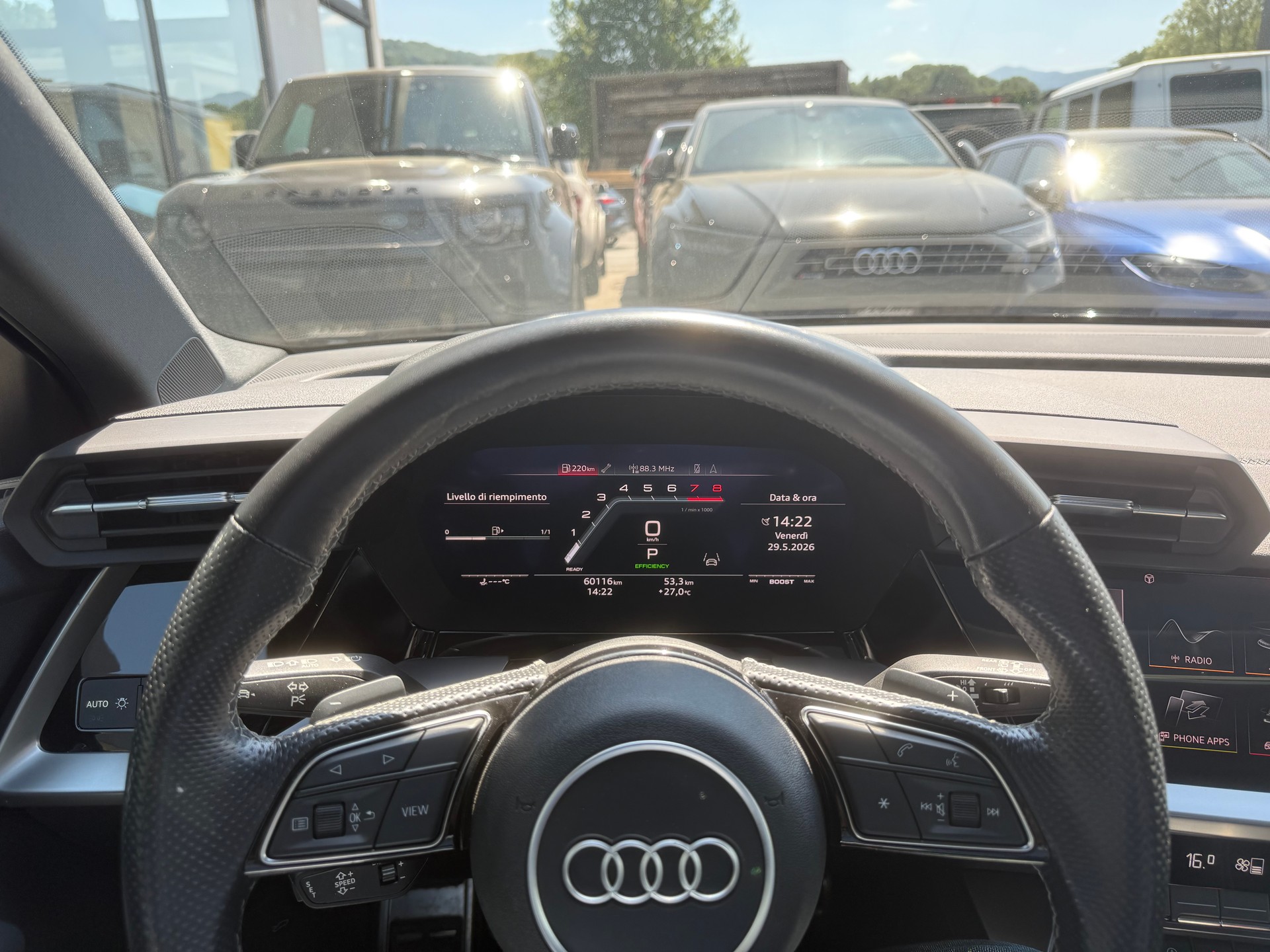 AUDI S3 Sportback 2.0 TFSI quattro S-tronic-image-14