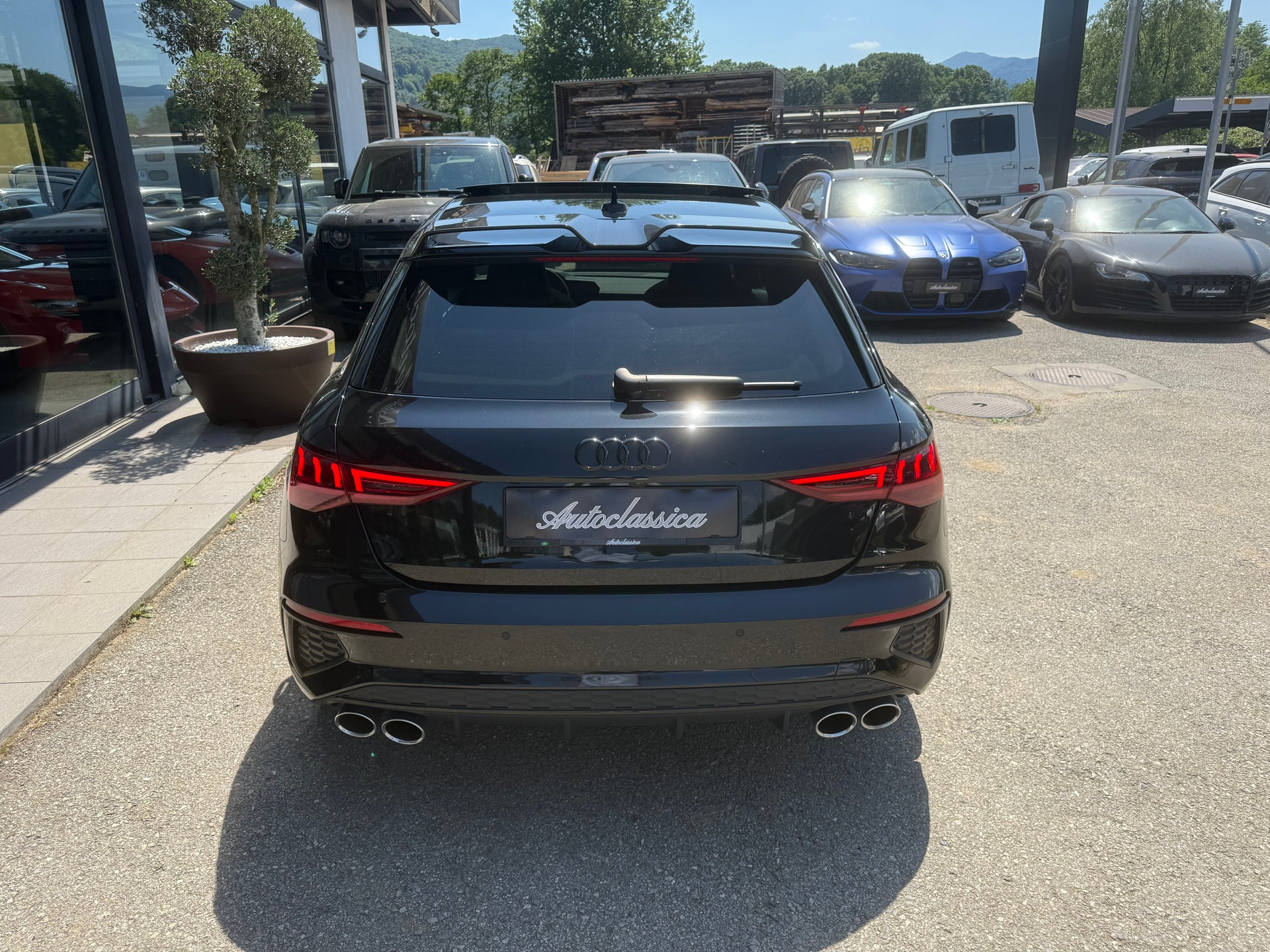 AUDI S3 Sportback 2.0 TFSI quattro S-tronic-showroom-element-2