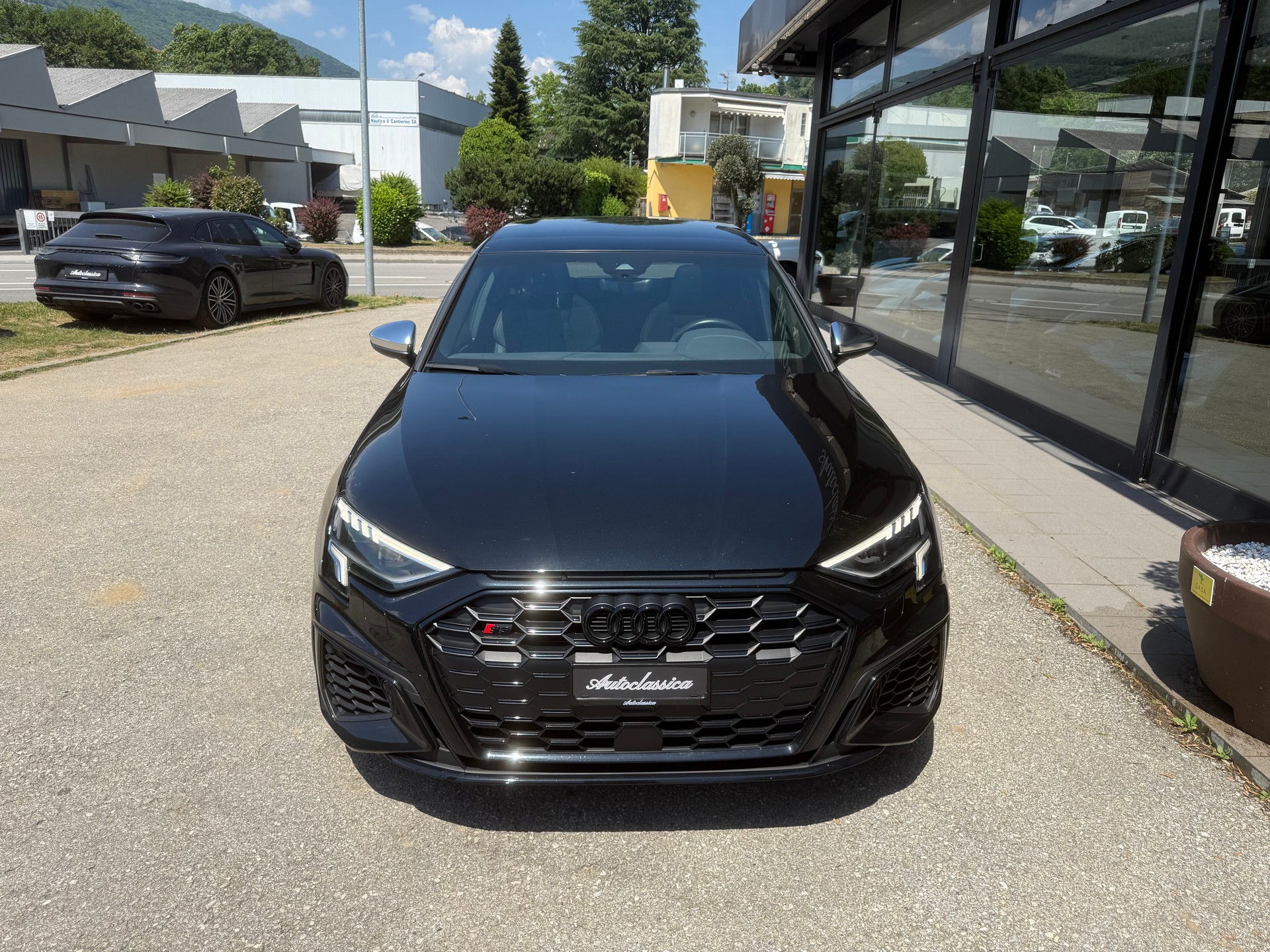AUDI S3 Sportback 2.0 TFSI quattro S-tronic-showroom-element-1