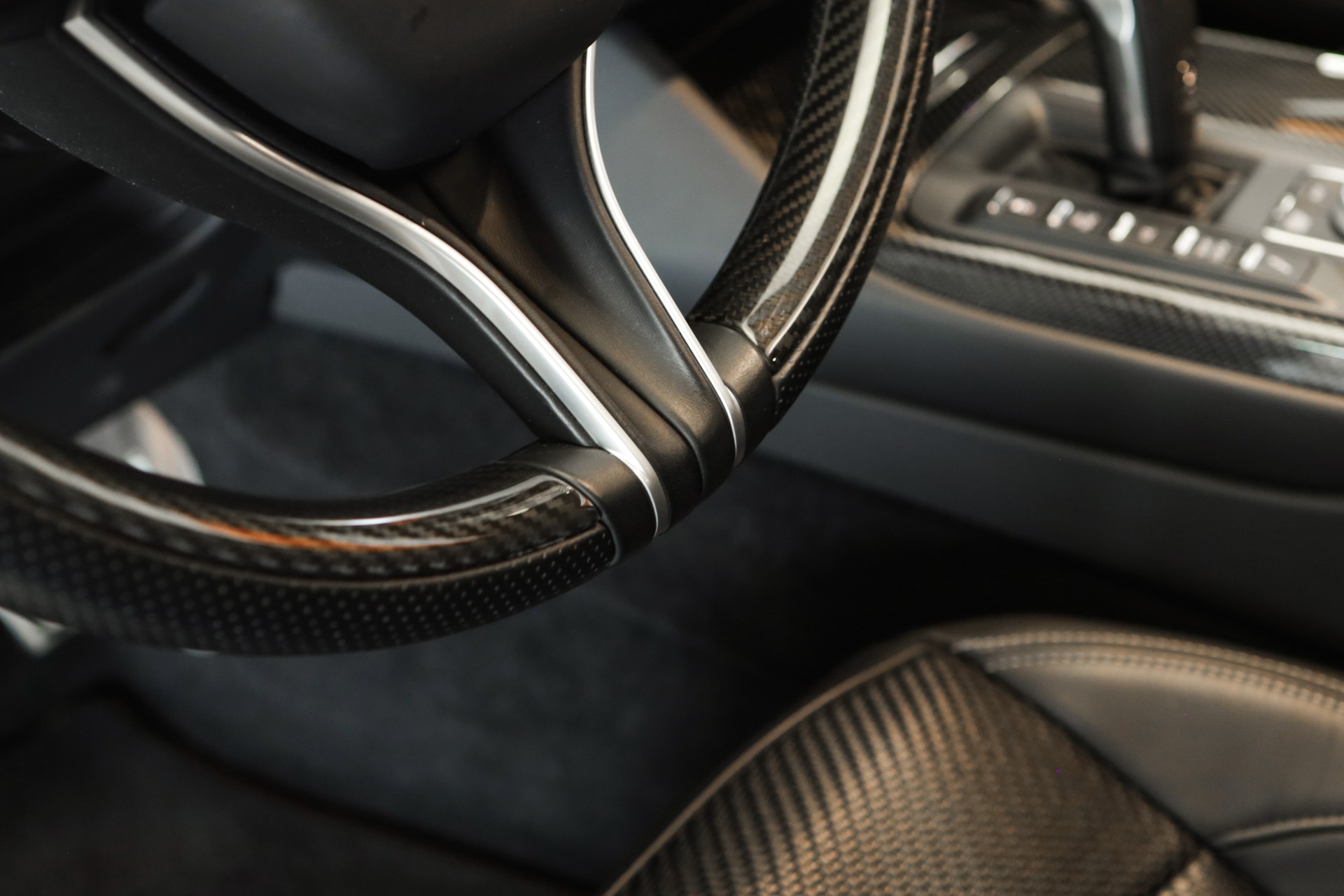 MASERATI Levante 3.8 V8 Trofeo Q4 Automatica-image-25