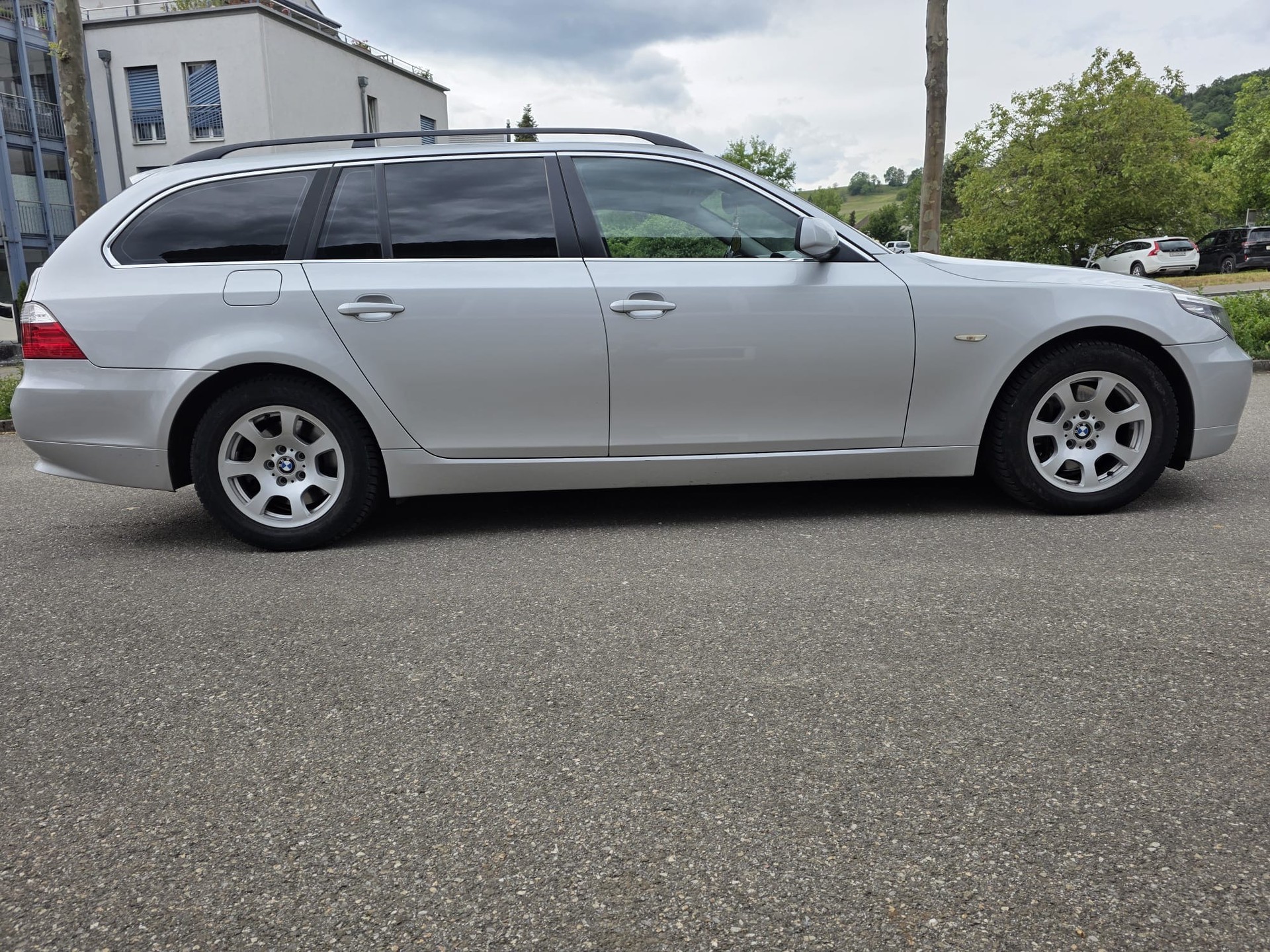 BMW 525d Touring Steptronic-image-13