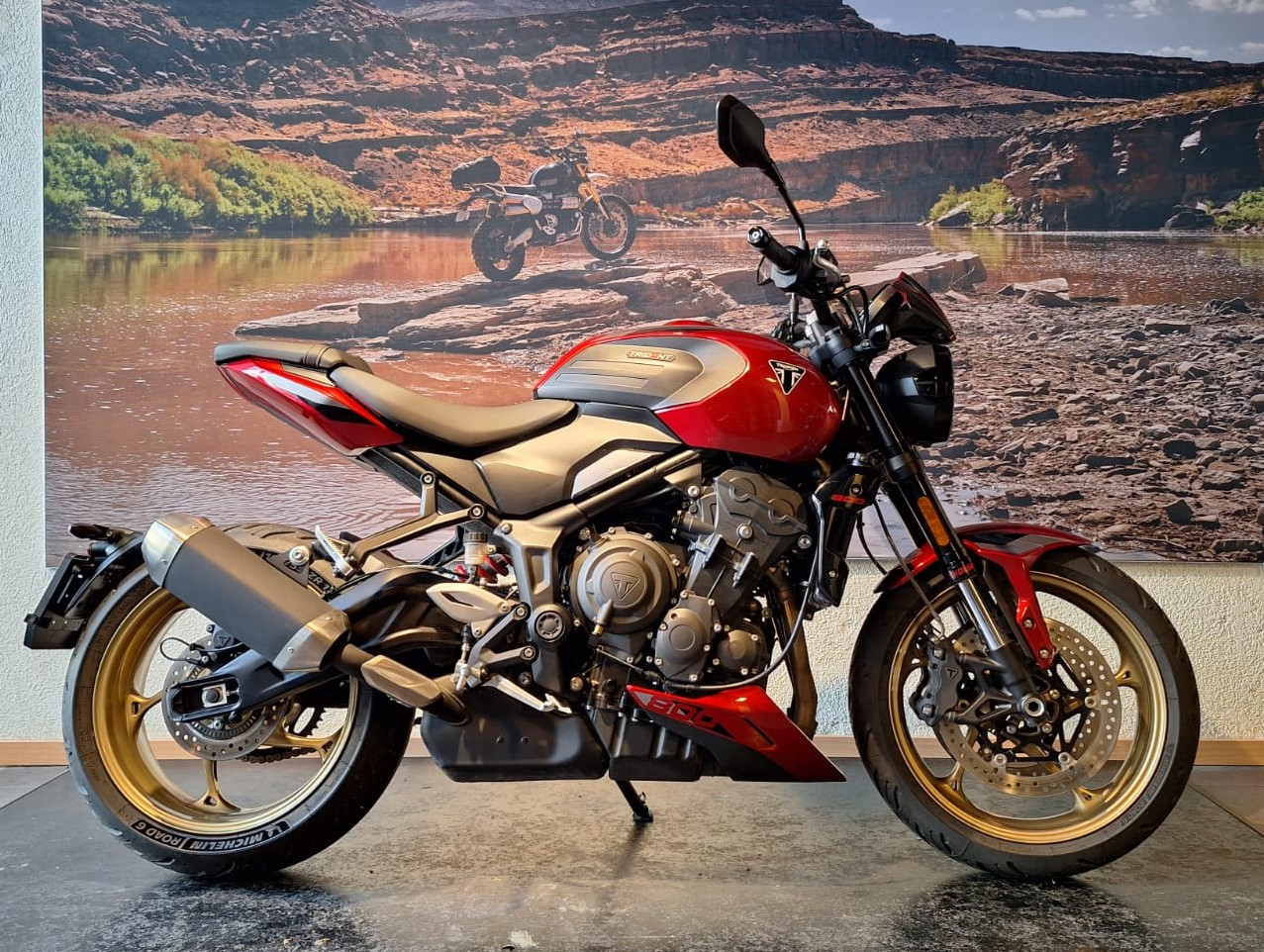 TRIUMPH Trident 800-image-0