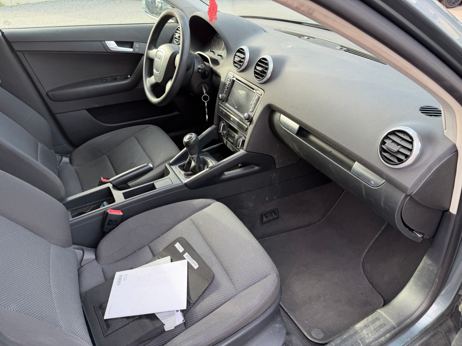 AUDI A3 Sportback 1.4 TFSI Ambiente-image-8