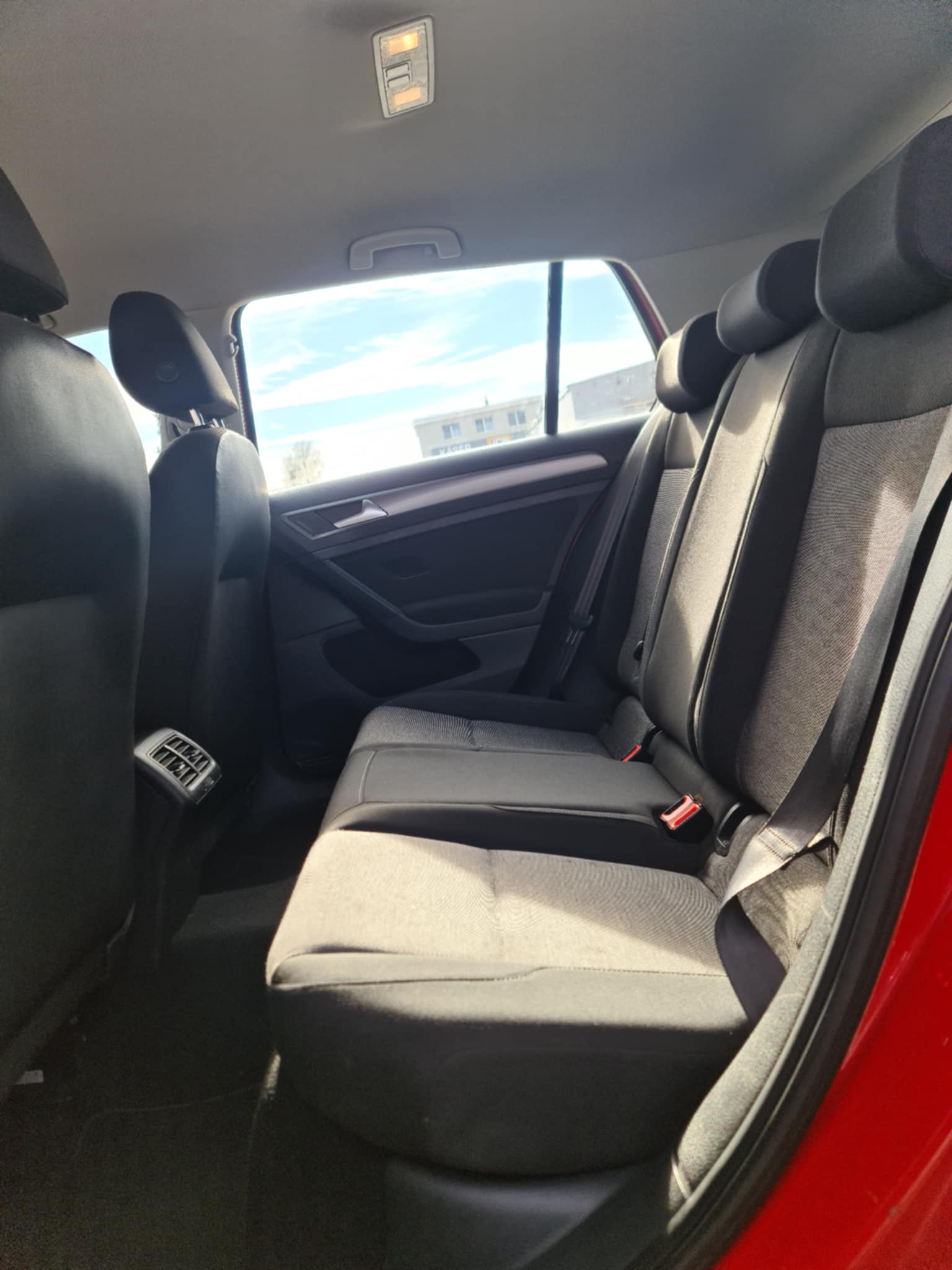 VW Golf 1.2 TSI Trendline-image-14