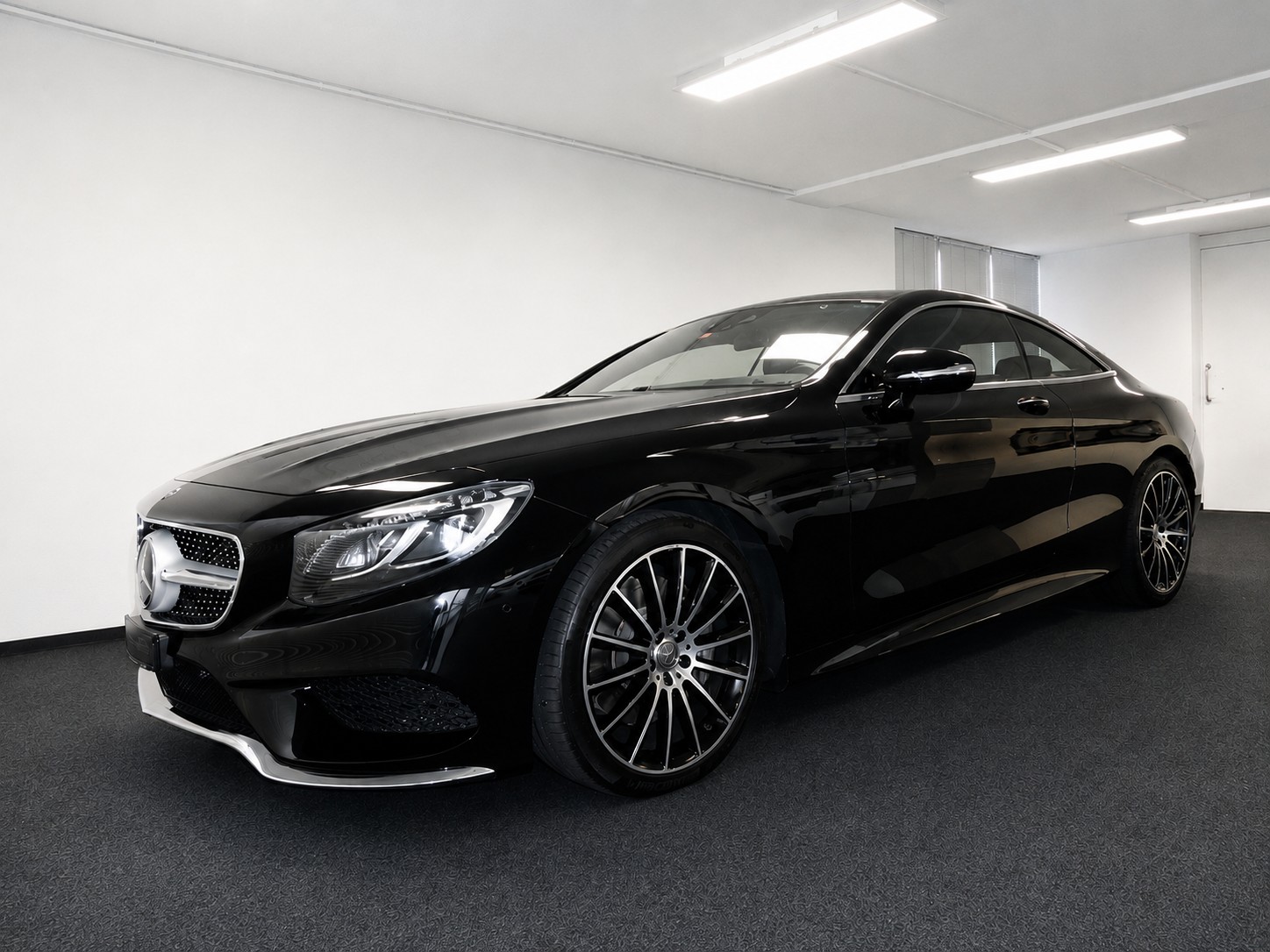 MERCEDES-BENZ S 500 V8 4matic
