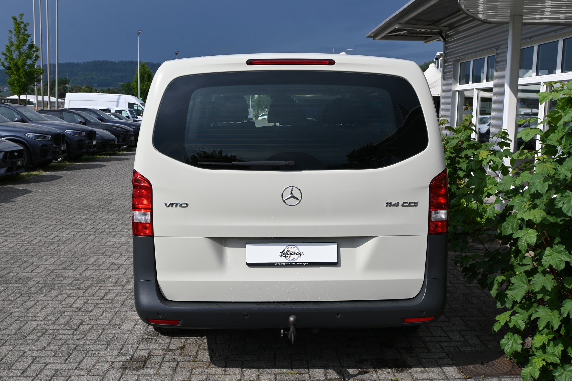 MERCEDES-BENZ Vito 114 BlueTEC Mixto L 7G-Tronic 6-Plätzer + AHK 2500kg-showroom-element-3