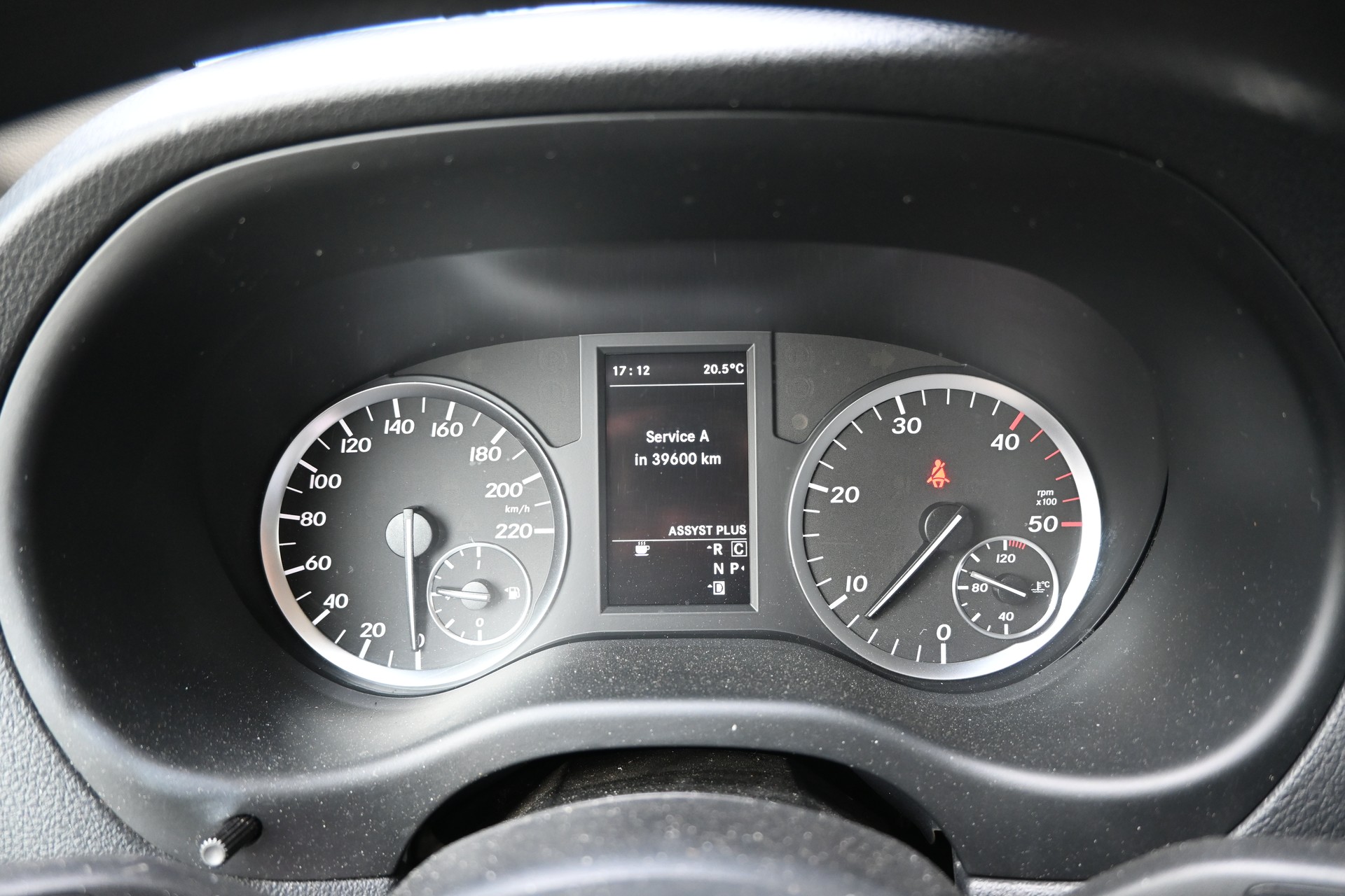 MERCEDES-BENZ Vito 114 BlueTEC Mixto L 7G-Tronic 6-Plätzer + AHK 2500kg-image-18