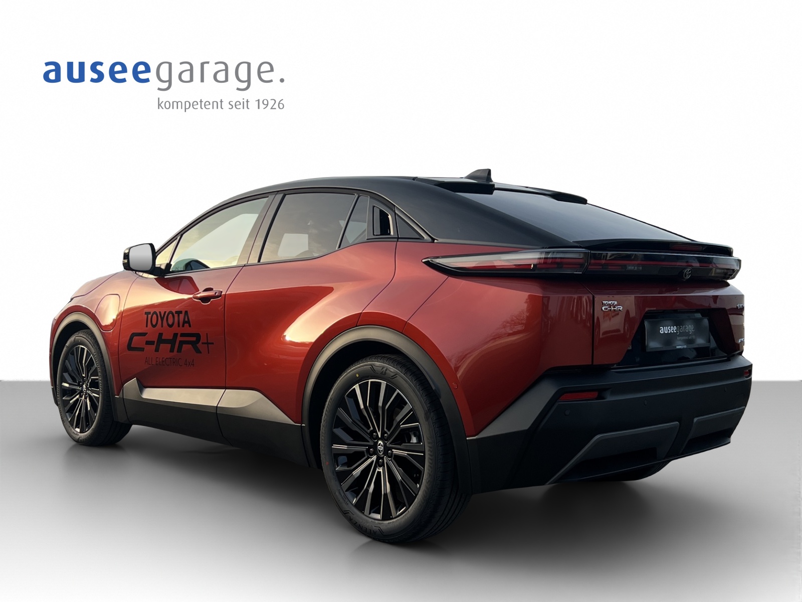 TOYOTA C-HR+ Premium AWD-showroom-element-1