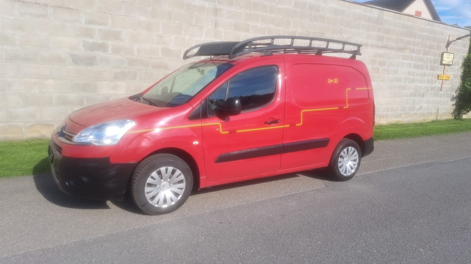 CITROEN Berlingo 1.6VTi 600-image-1
