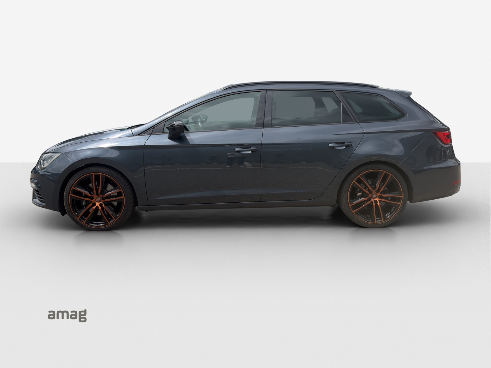SEAT Leon ST 2.0 TSI Swiss Cupra 300 4 Drive DSG-showroom-element-1