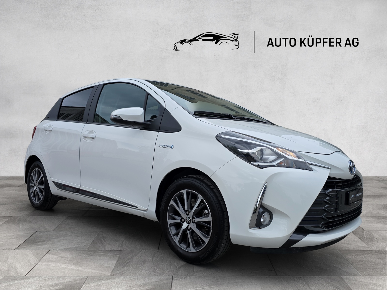 TOYOTA Toyota Yaris 1.5 Hybrid Y20 Club-showroom-element-1