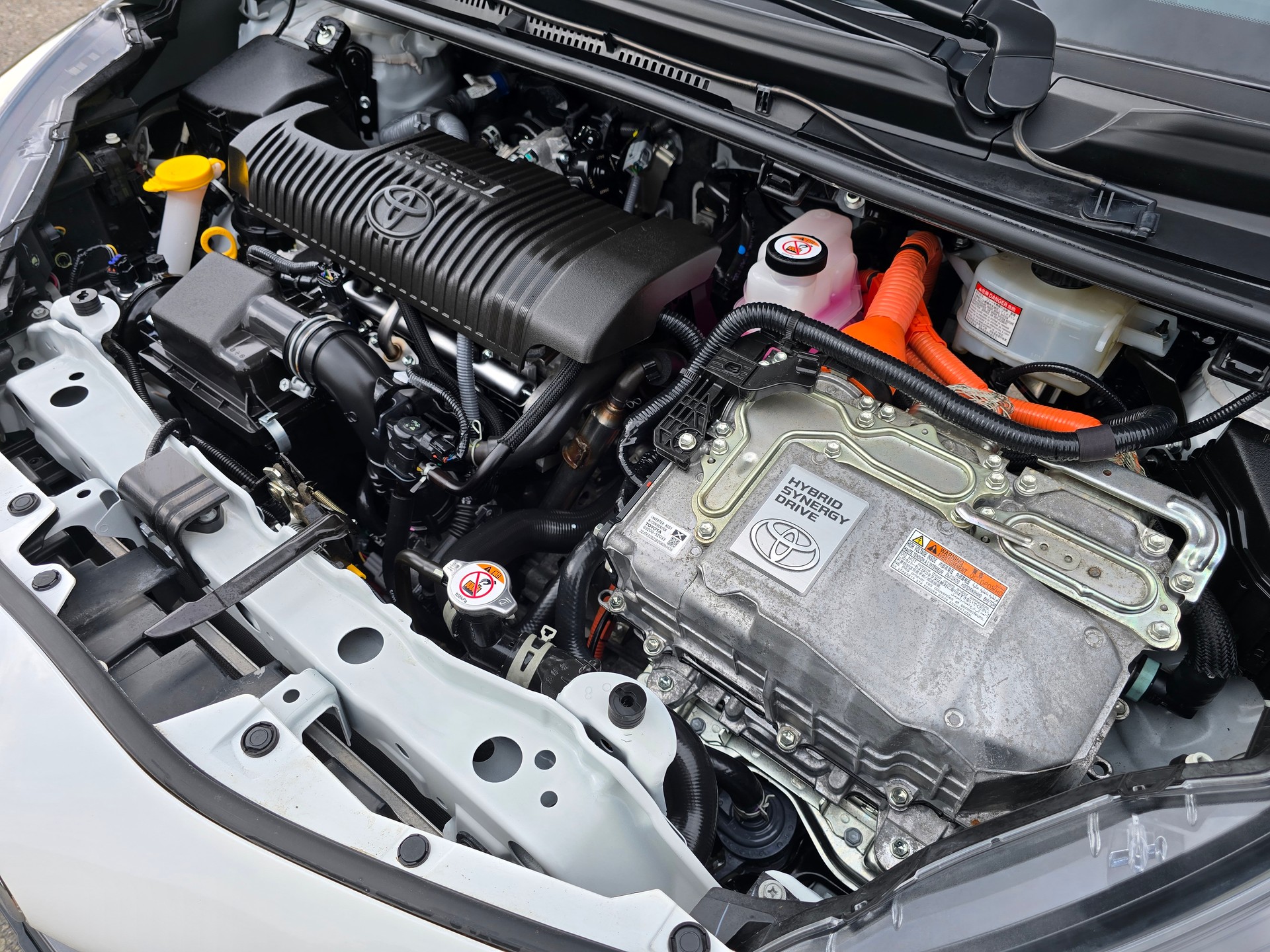 TOYOTA Toyota Yaris 1.5 Hybrid Y20 Club-image-21