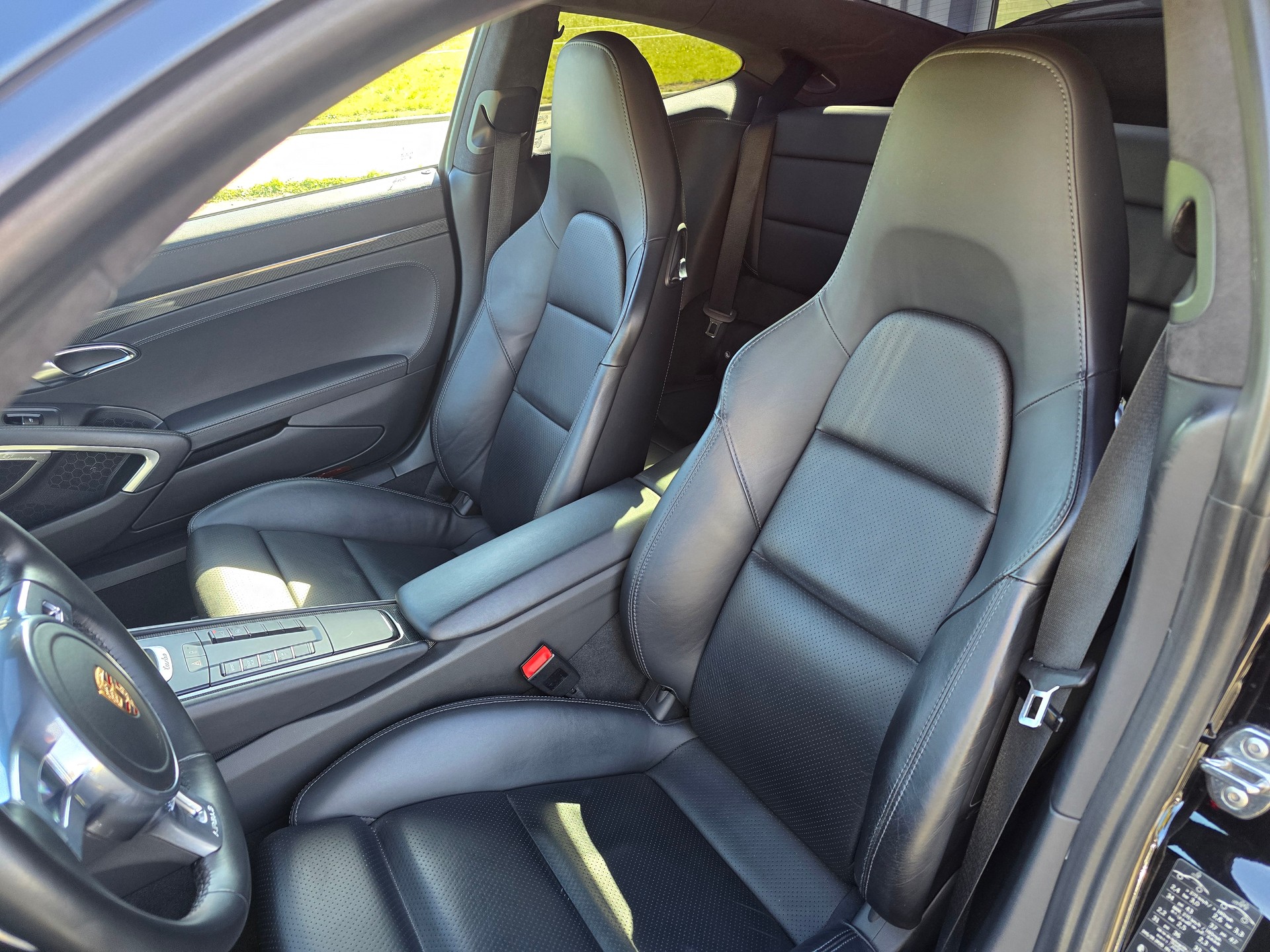 PORSCHE 911 Turbo S PDK-image-12