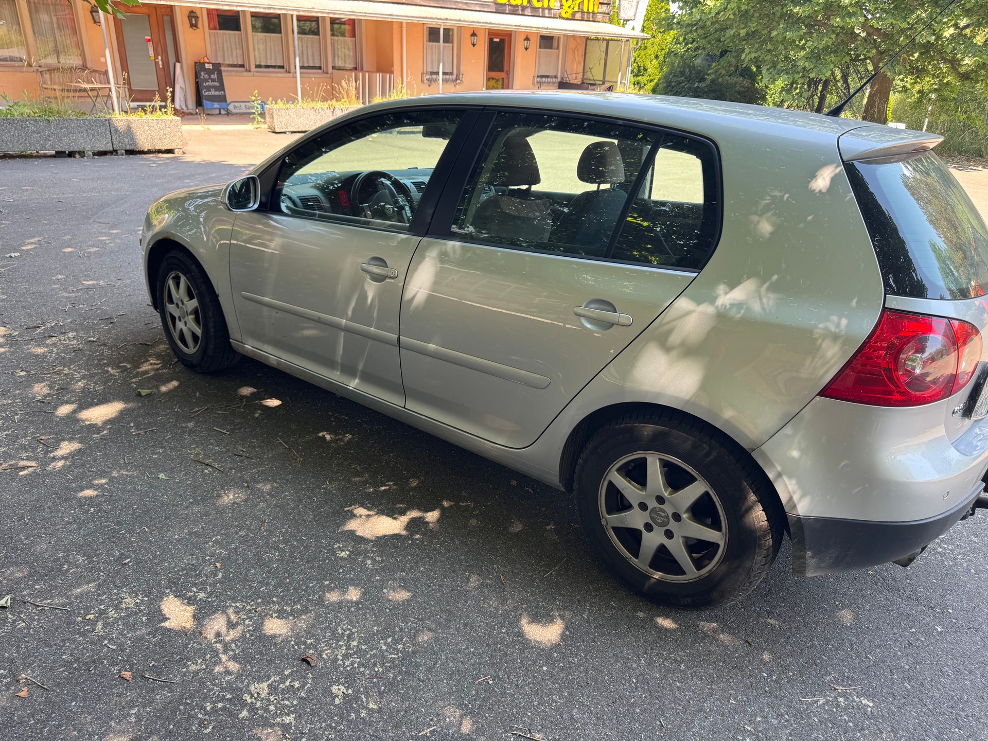 VW Golf 2.0 FSI Comfortline 4Motion-image-3
