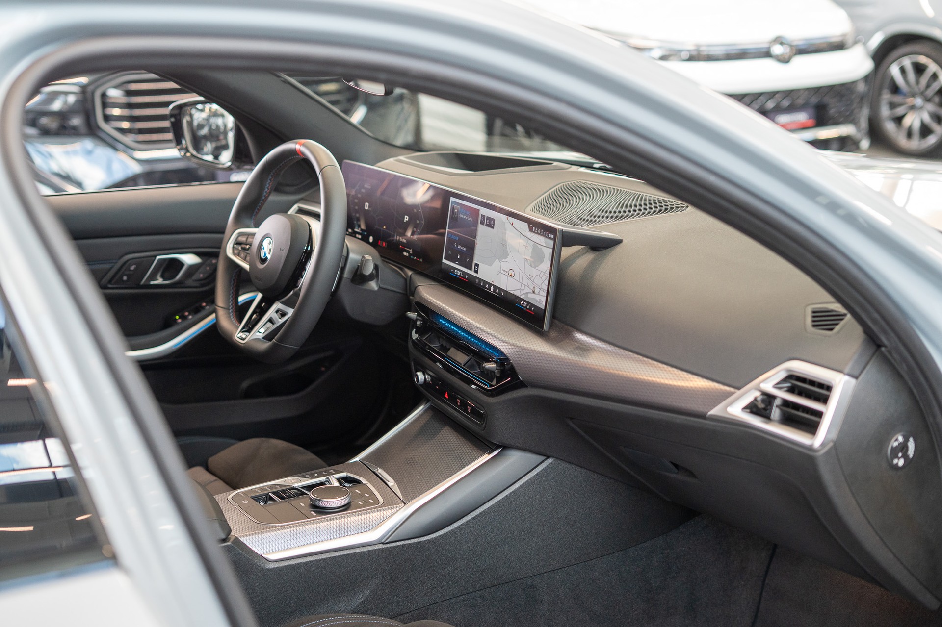 BMW M340i xDrive / LCI / 360°Kamera / HeadUp-image-15