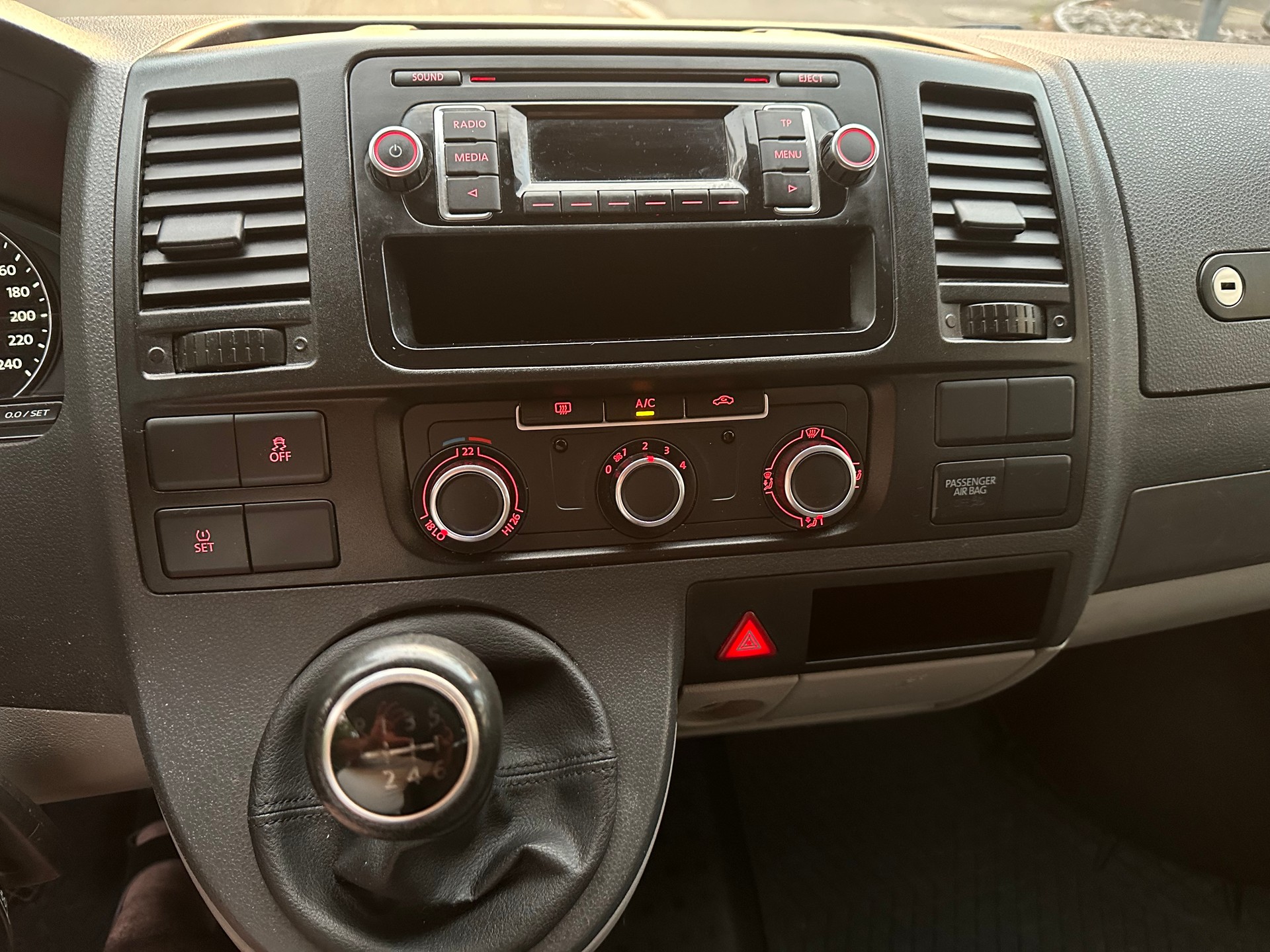 VW T5 2.0 TDI 4Motion-image-14