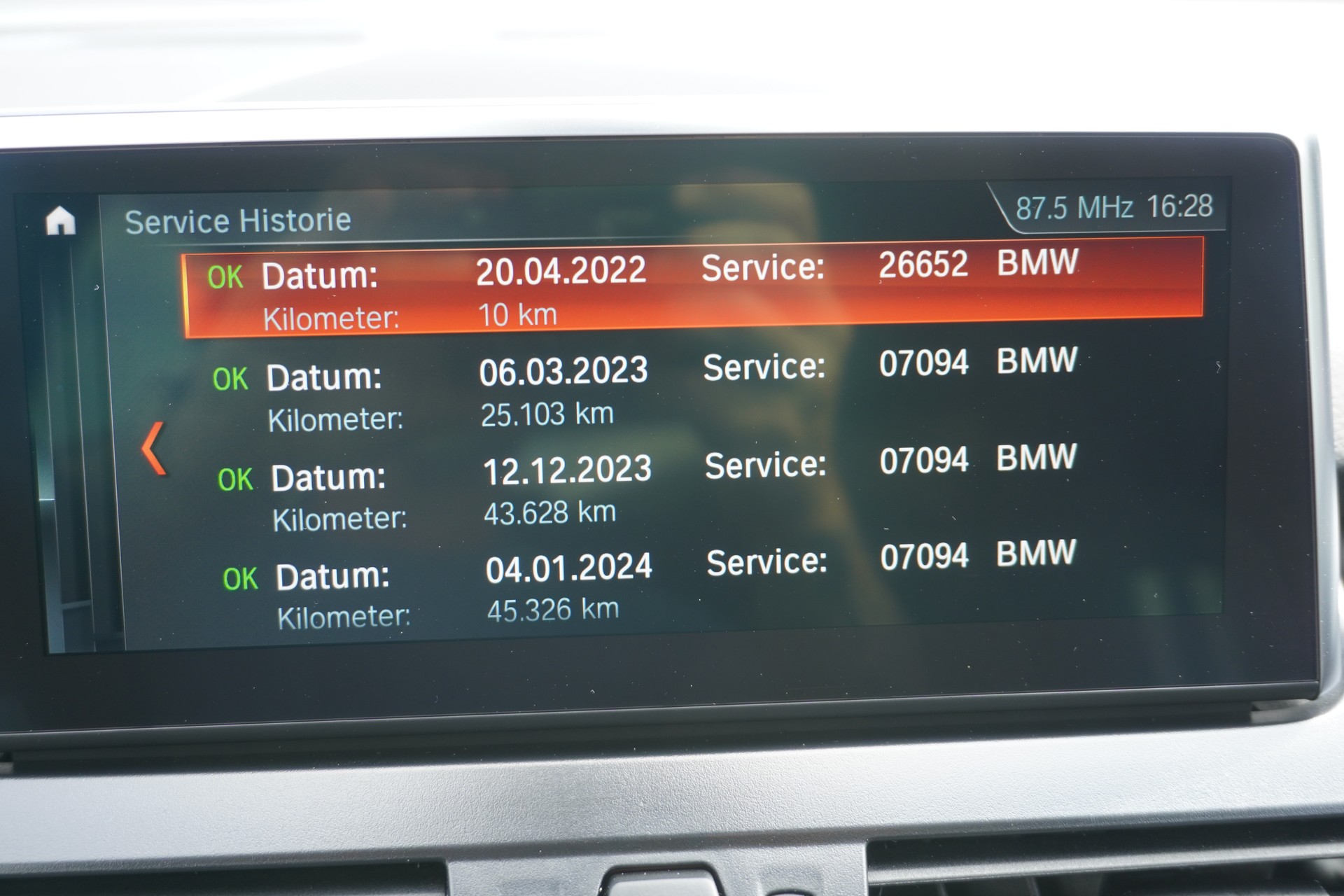 BMW 220d xDrive Gran Tourer Steptronic Travel Edition-image-35