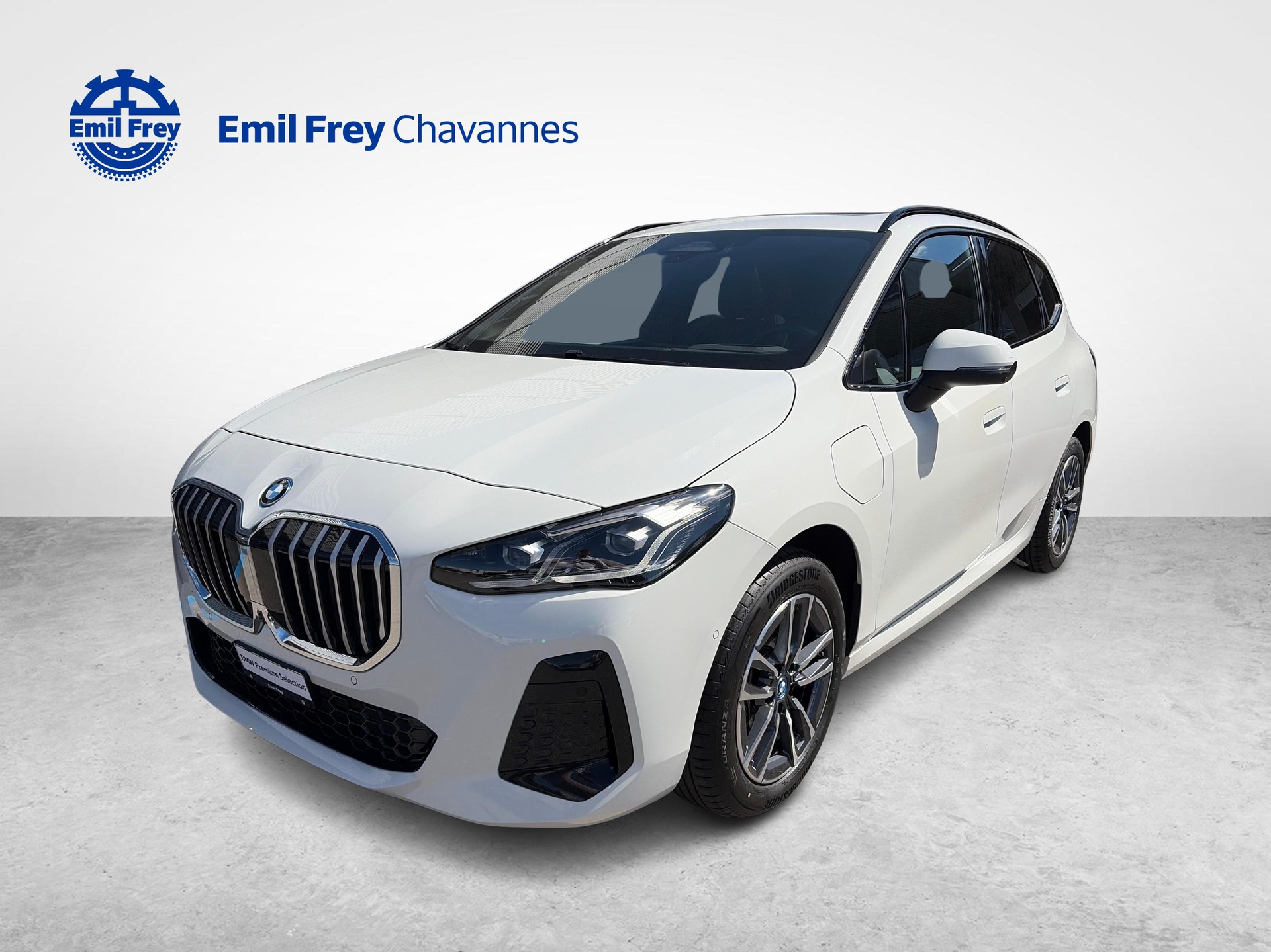 BMW 225e xDrive paddles Active Tourer M-Sport-showroom-element-2