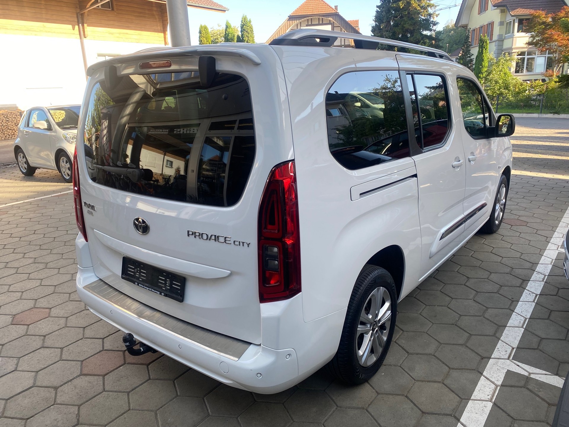 TOYOTA Proace City Verso 1.2 Trend Long Automatik-showroom-element-2