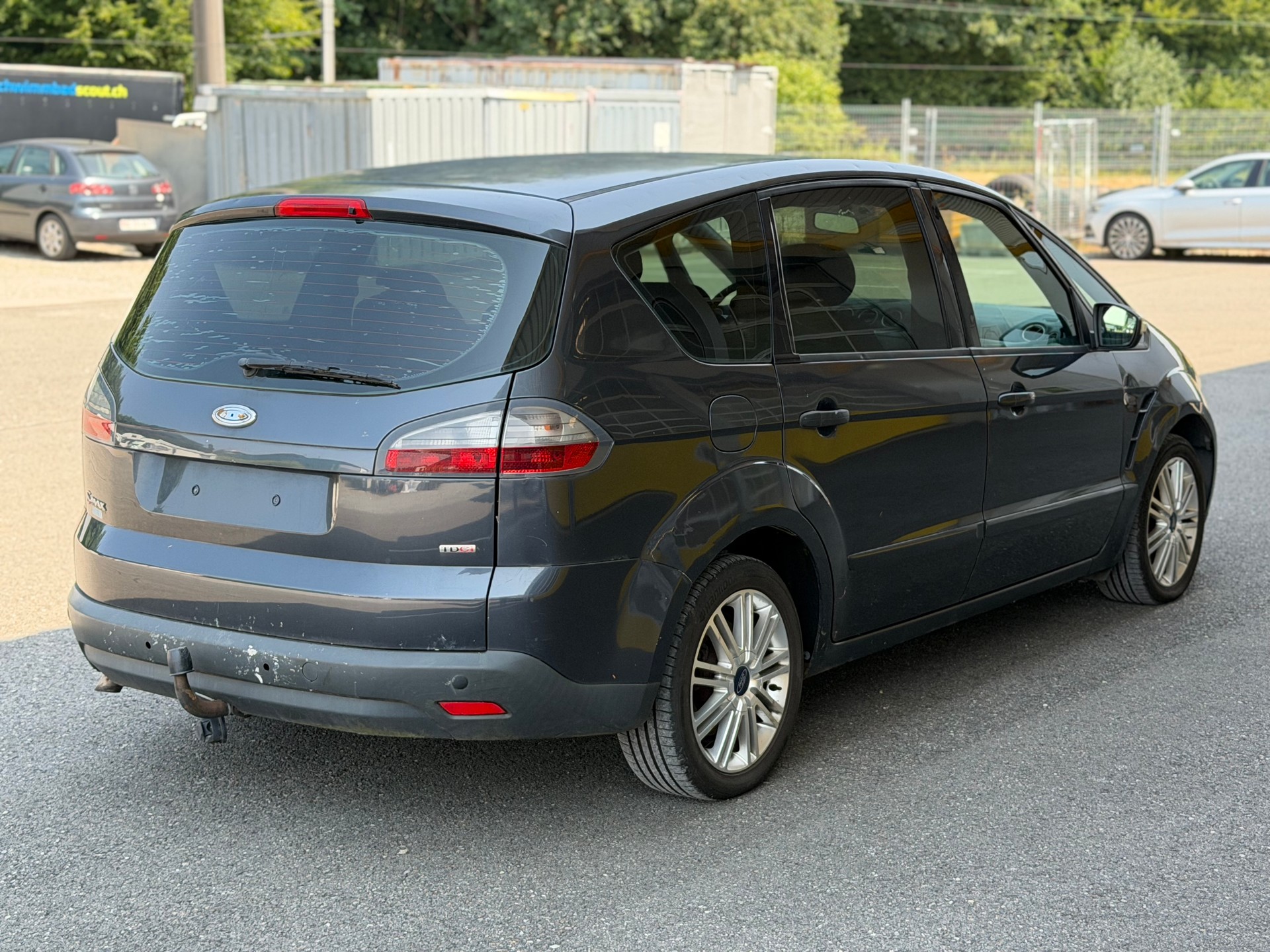 FORD S-Max 2.0 TDCi Ambiente Automatic-image-5