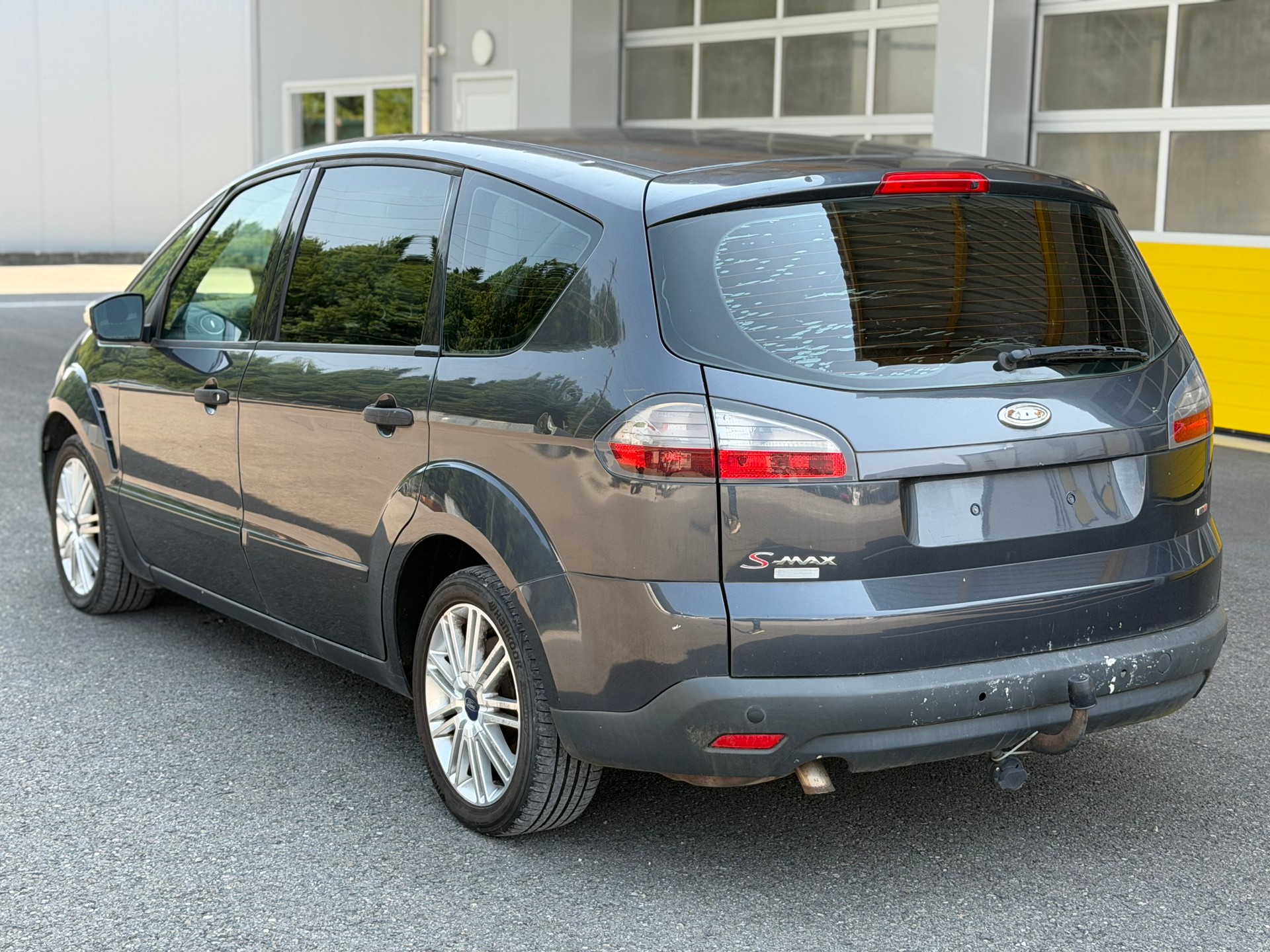 FORD S-Max 2.0 TDCi Ambiente Automatic-image-3