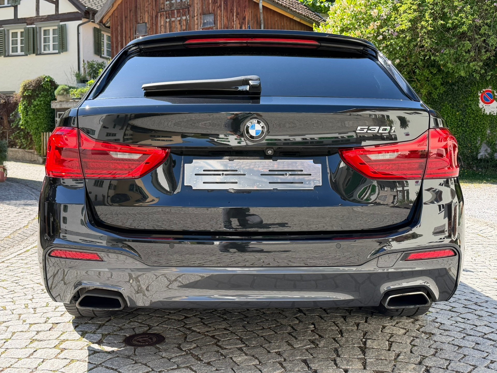 BMW 530i-image-3