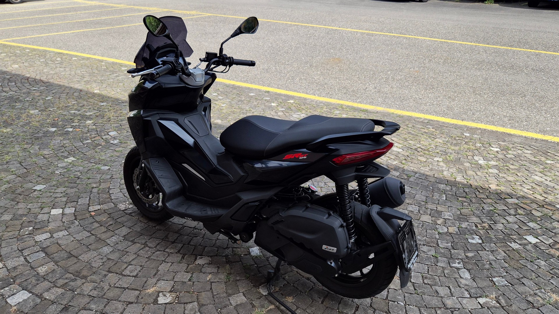 APRILIA SR 125 GT Sport ABS E5+-image-4