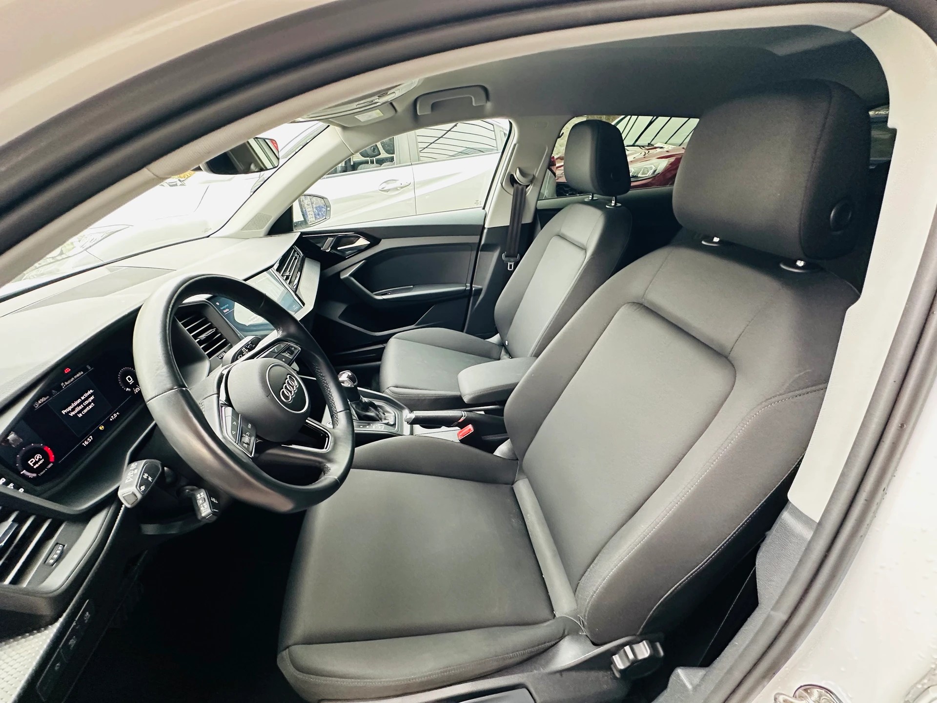 AUDI A1 Sportback 30 TFSI advanced S-tronic-image-9