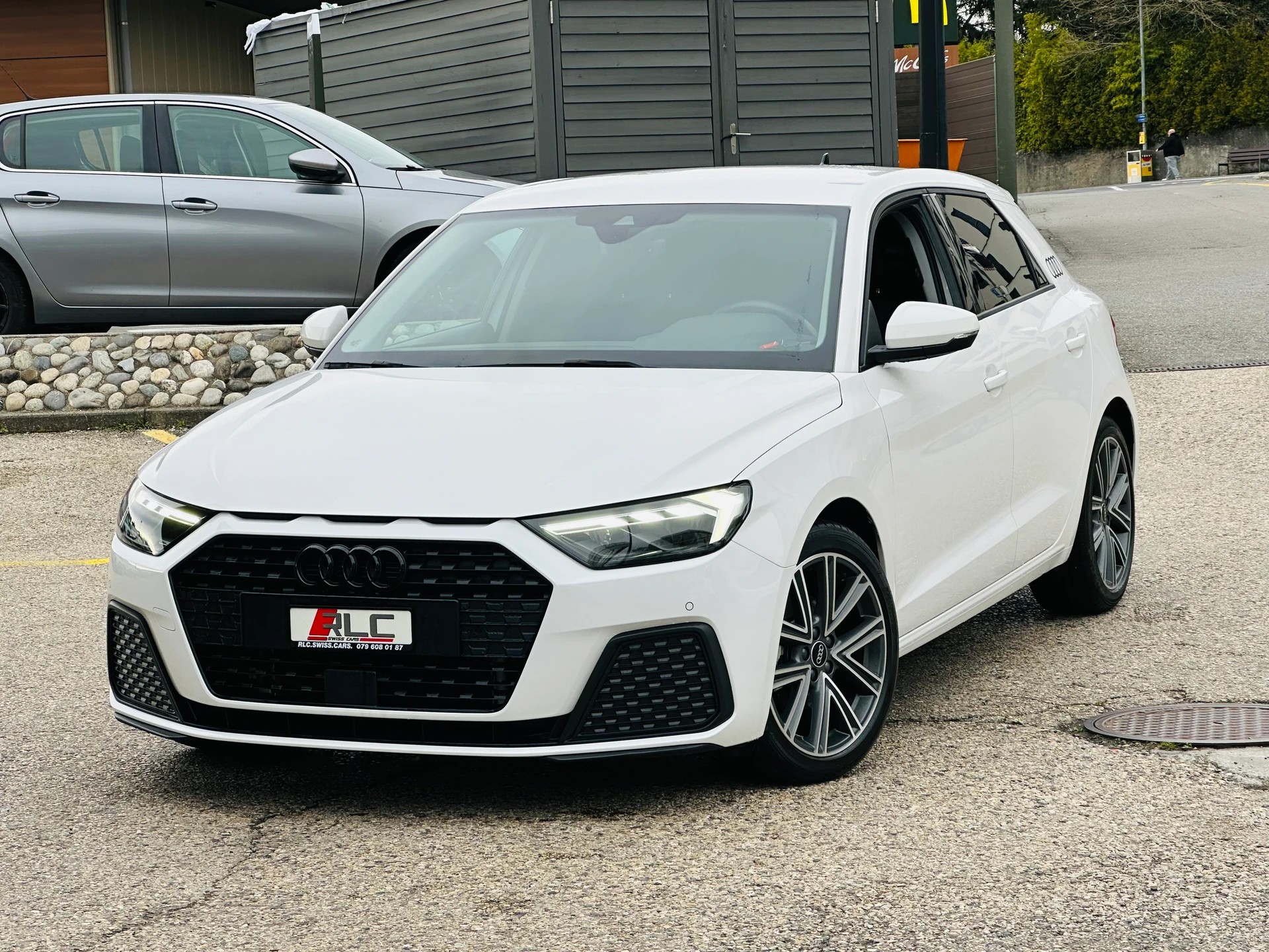 AUDI A1 Sportback 30 TFSI advanced S-tronic-showroom-element-1