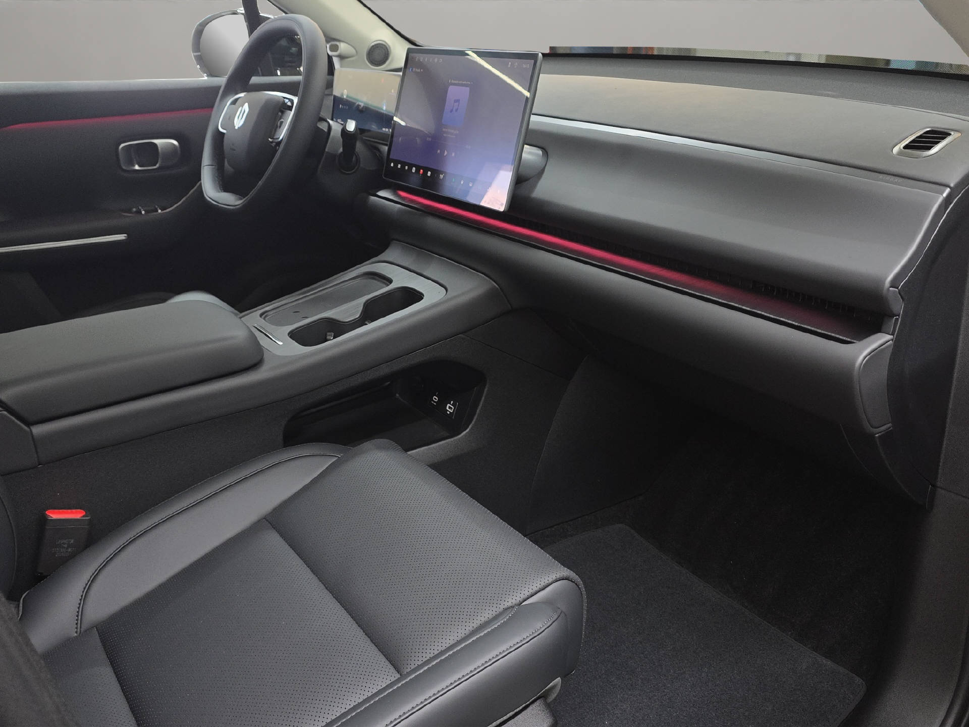 LEAPMOTOR C10 EV AWD 598 PS-image-10
