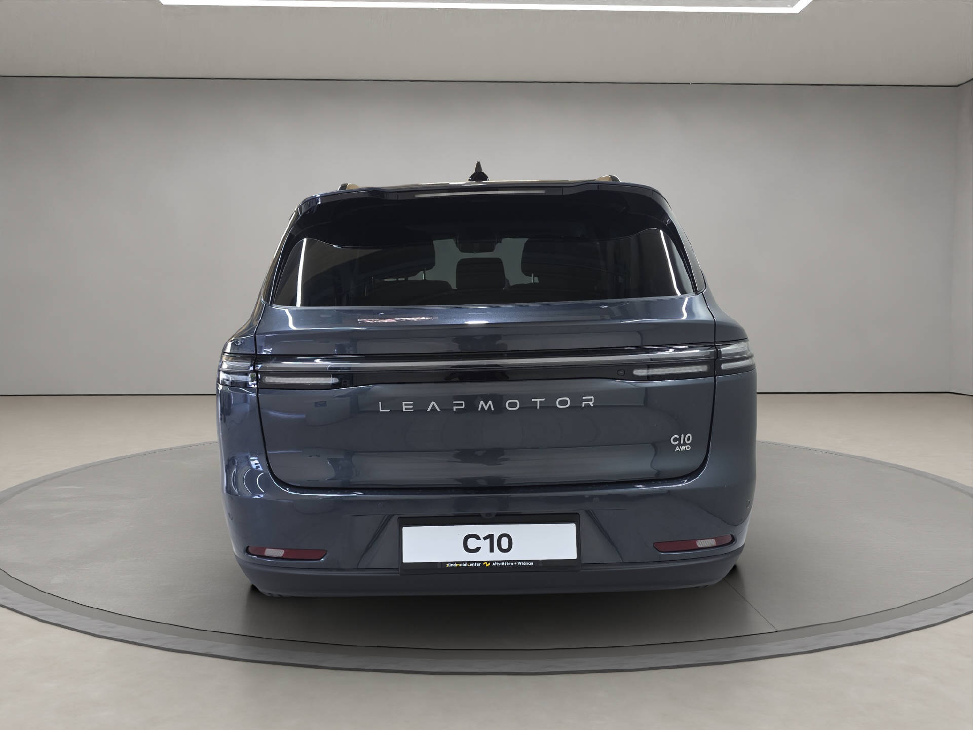 LEAPMOTOR C10 EV AWD 598 PS-image-3