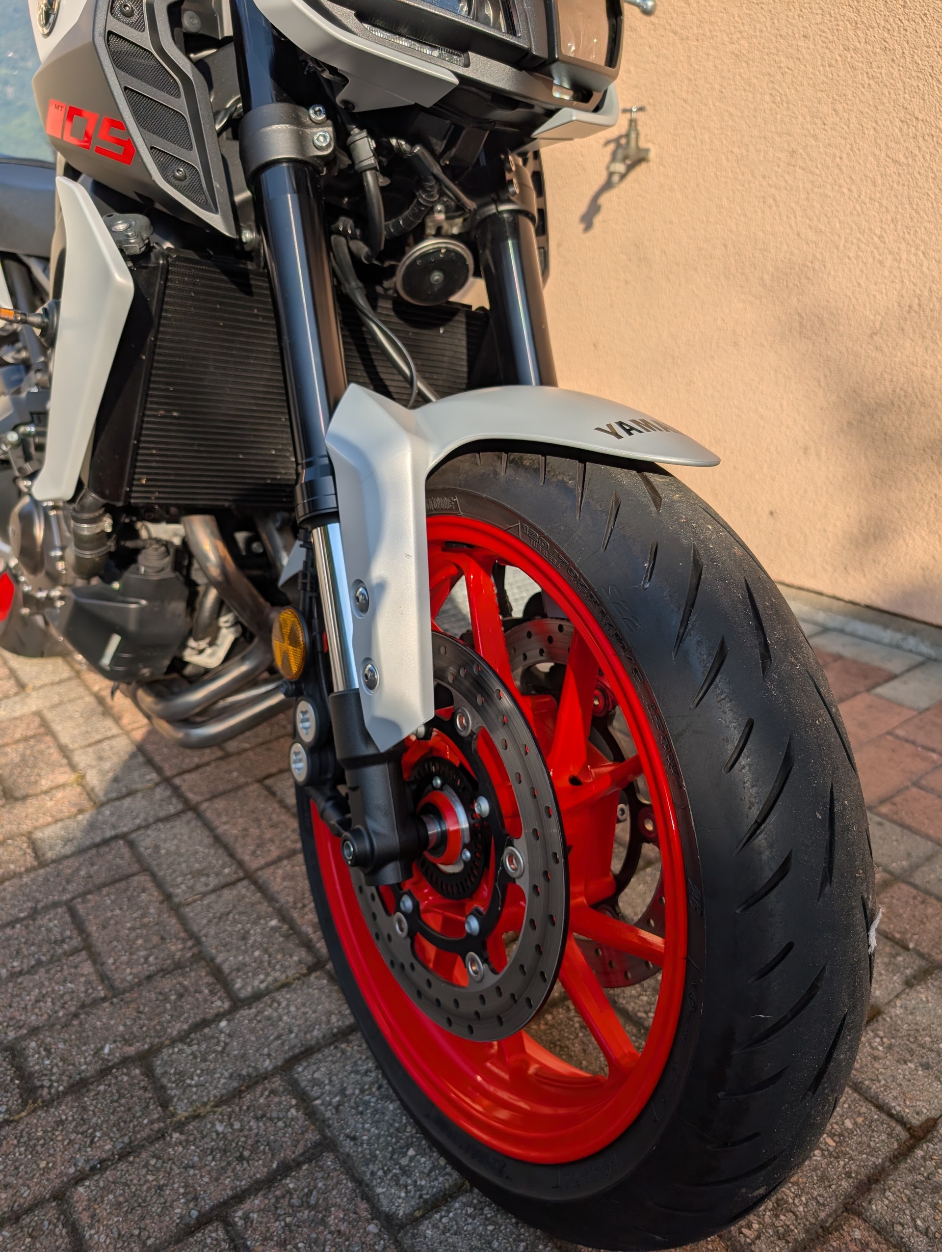 YAMAHA MT-09 ABS-image-8