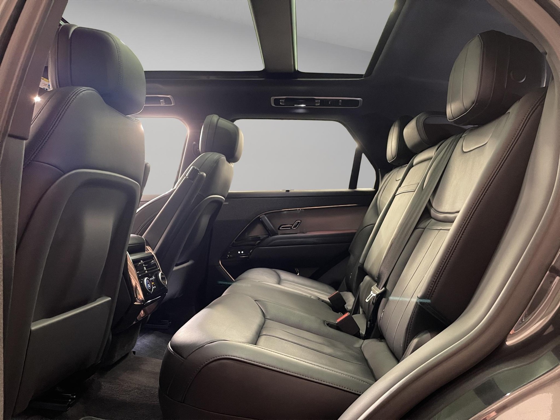 LAND ROVER Range Rover Sport 3.0 I6 250 SE-image-7