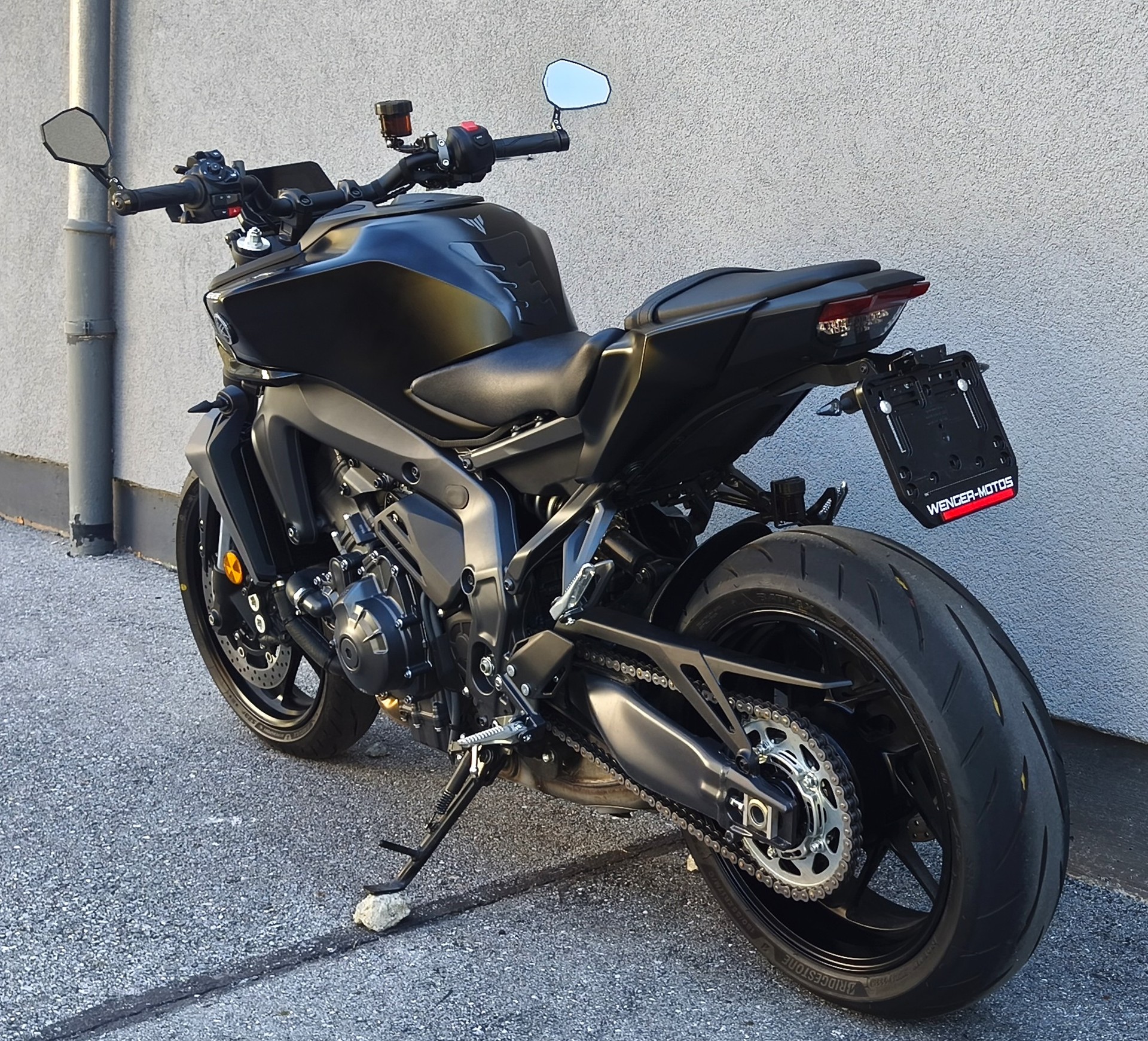 YAMAHA Y-AMT-showroom-element-3