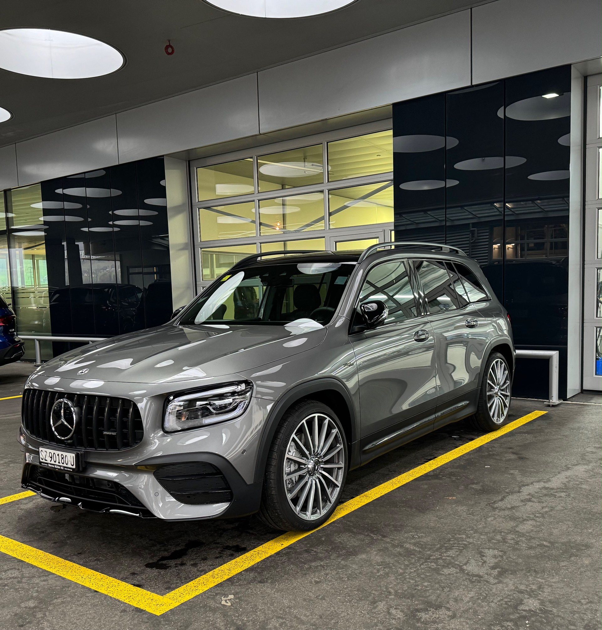 MERCEDES-BENZ GLB 35 AMG 4matic