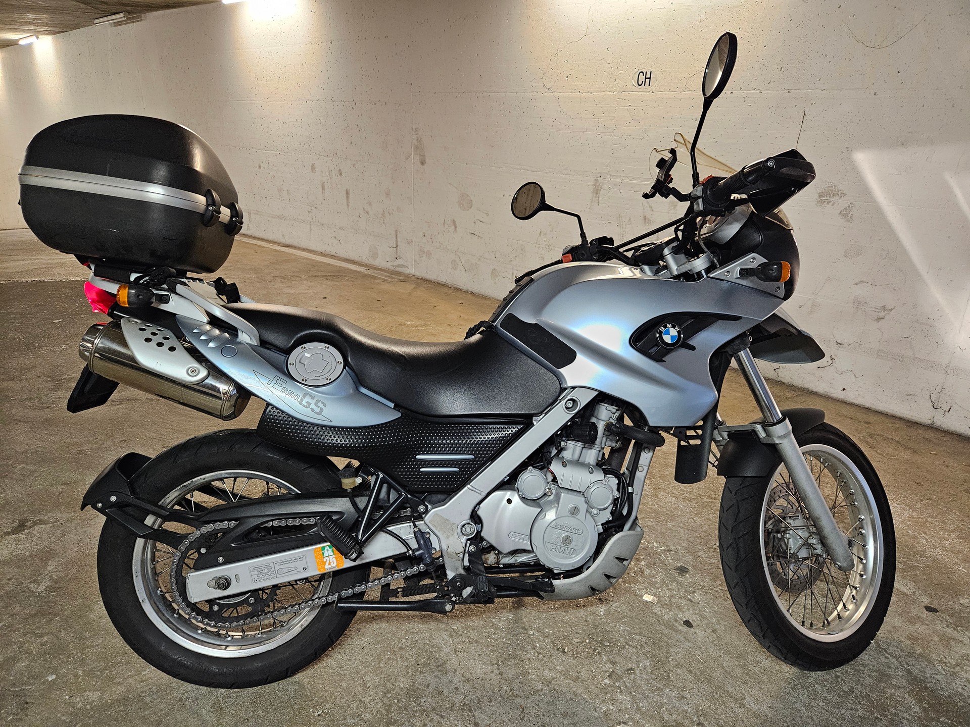 BMW F 650 GS-image-1