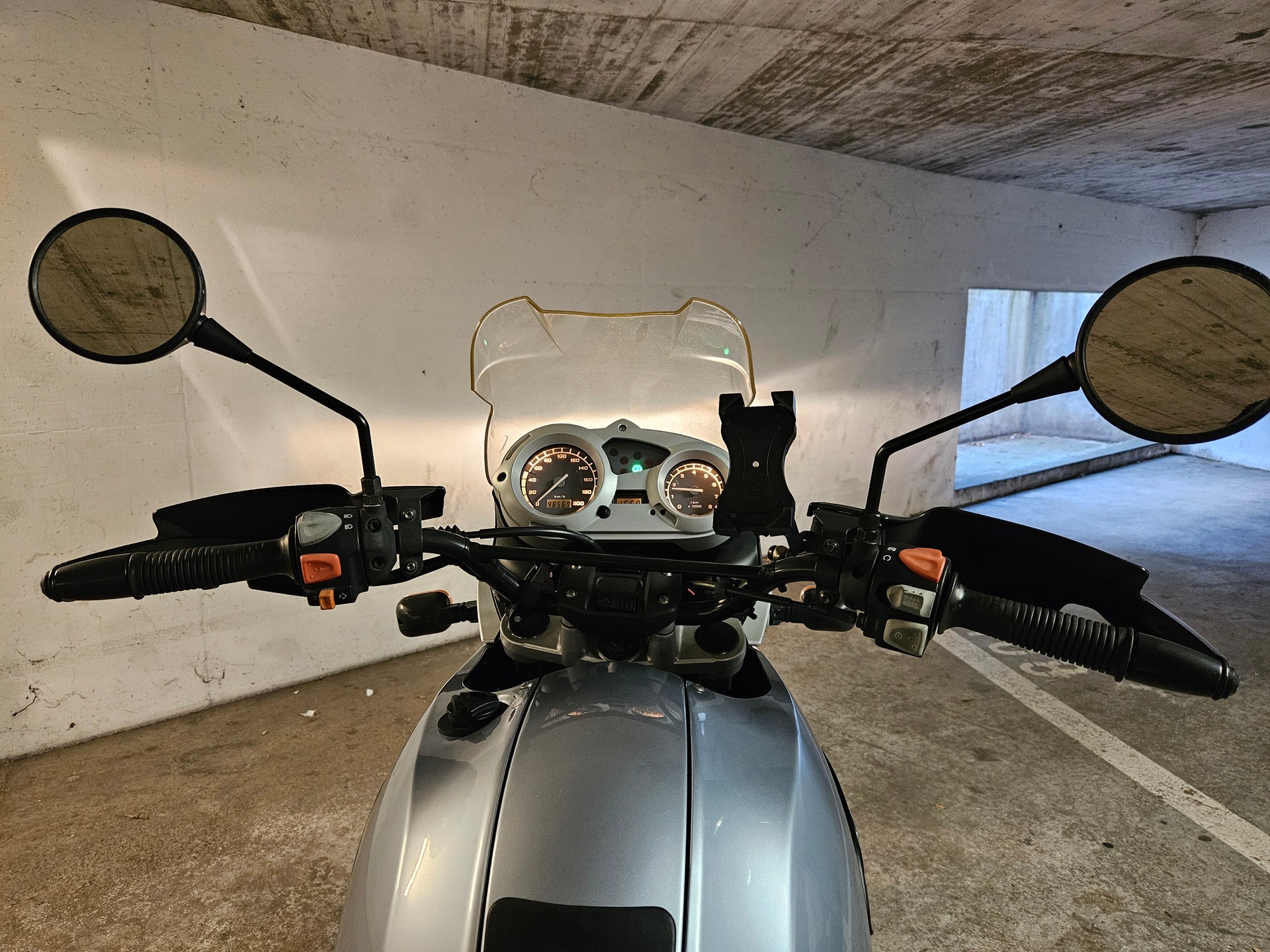 BMW F 650 GS-image-7