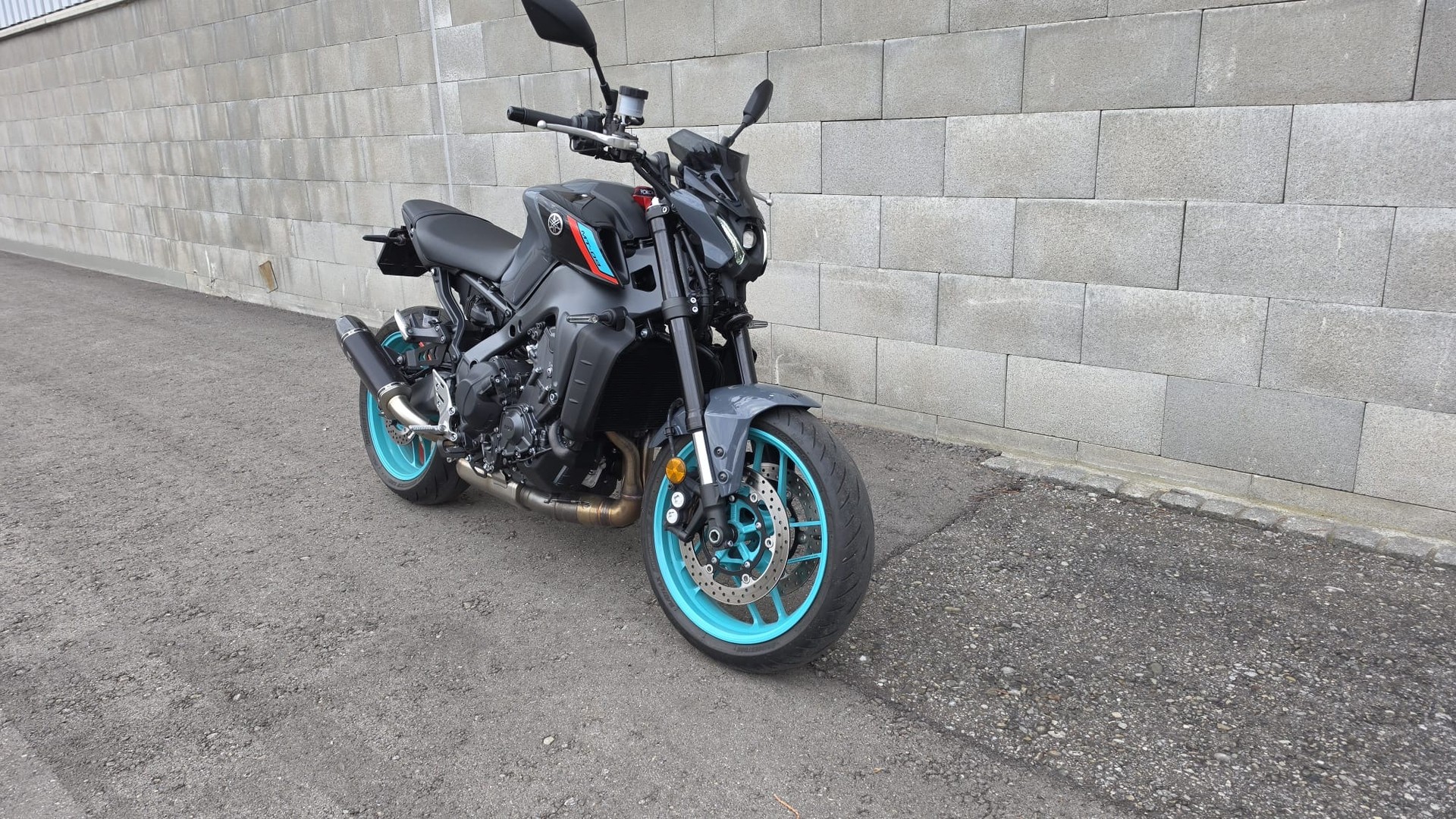 YAMAHA MT-09-image-2