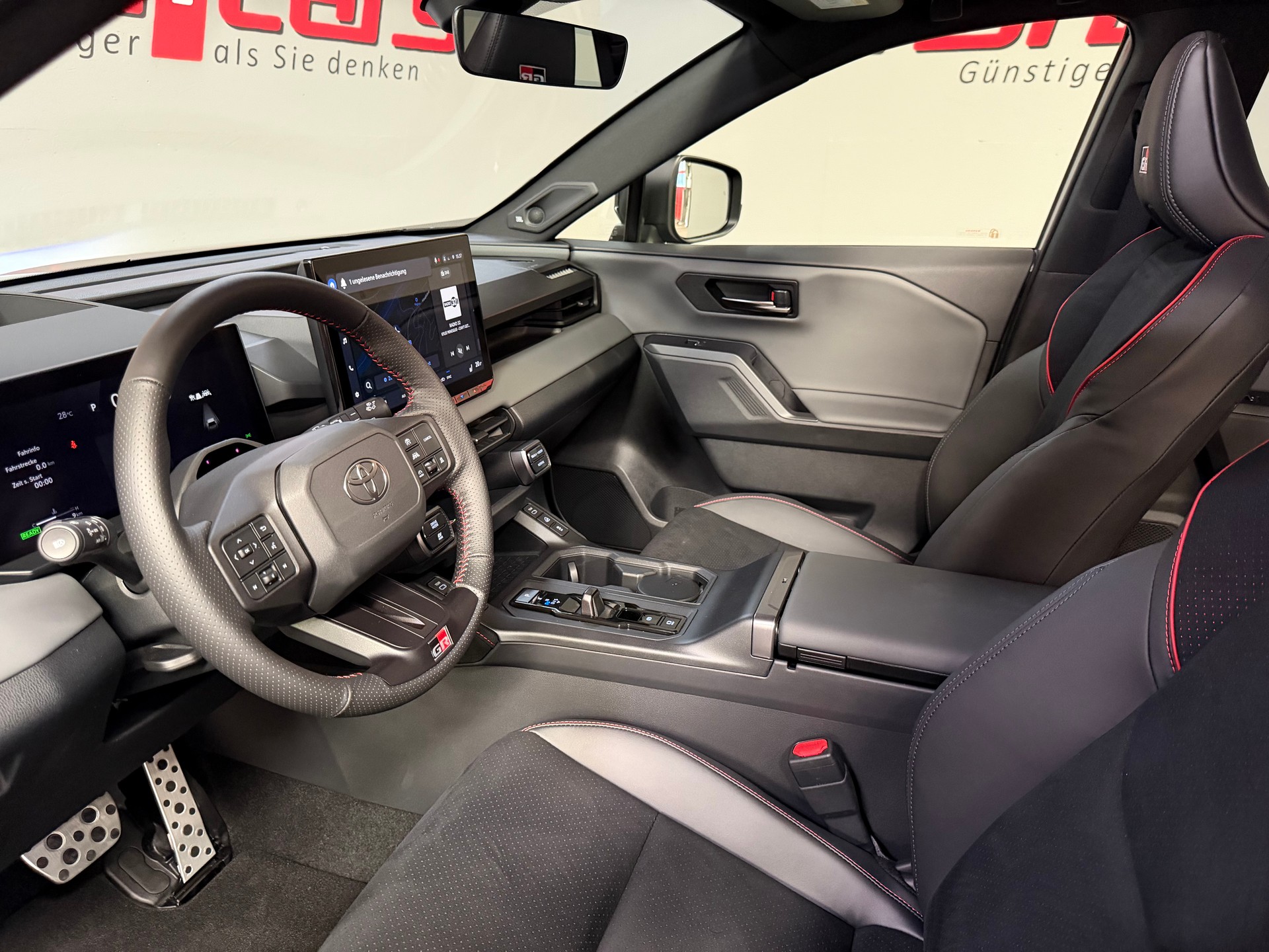 TOYOTA RAV-4 2.5 HSD GR Sport e-CVT AWD-image-15