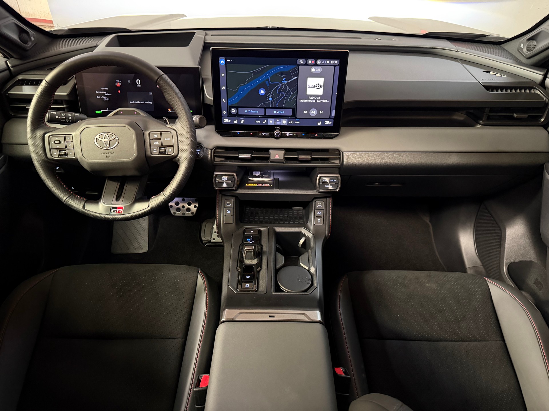 TOYOTA RAV-4 2.5 HSD GR Sport e-CVT AWD-image-16