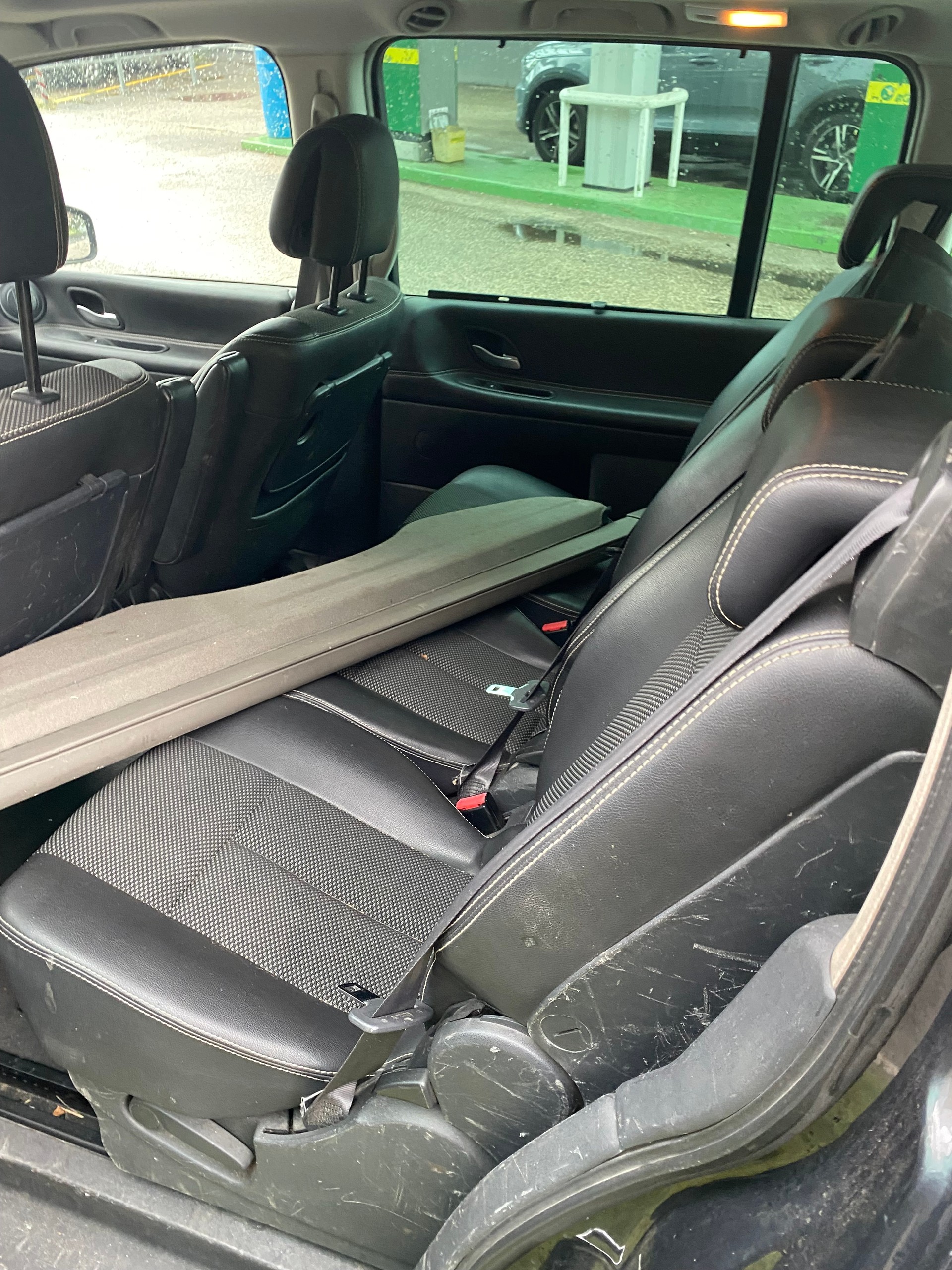 RENAULT Grand Espace 2.0 dCi Dynamic Automatic-image-4