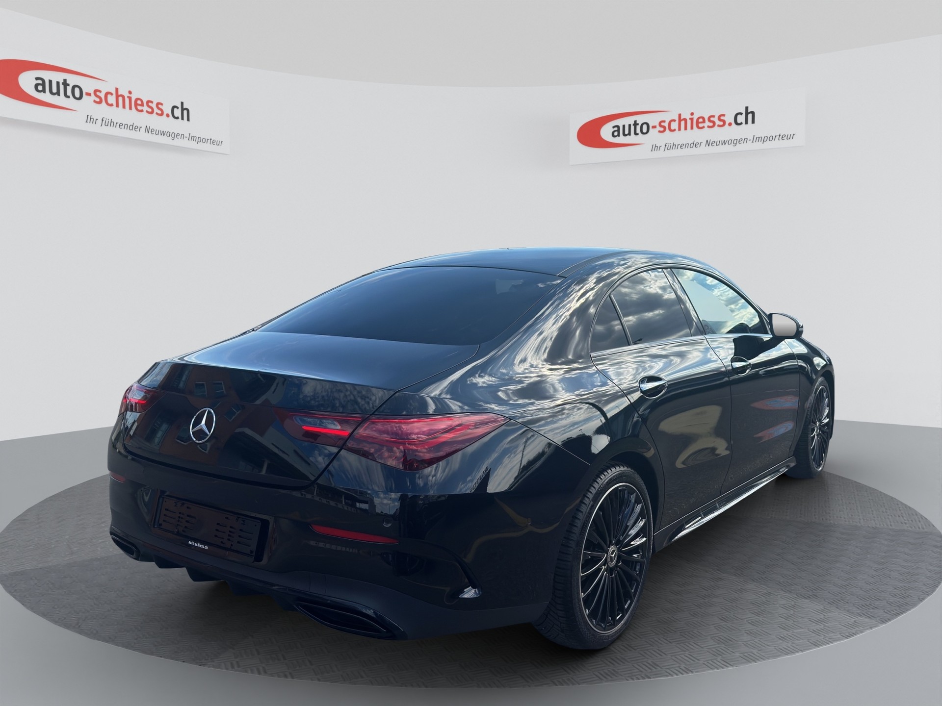 MERCEDES-BENZ CLA 200 d 8G-DCT AMG Edition Night-image-4