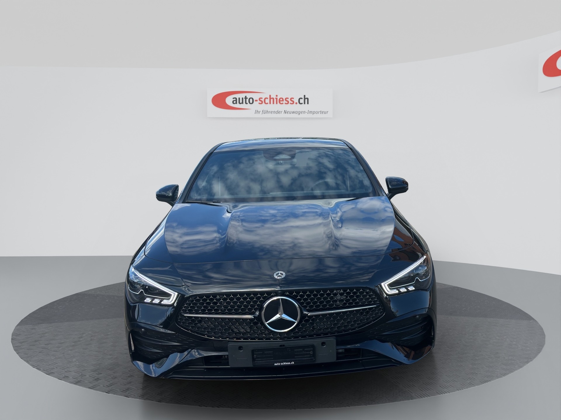 MERCEDES-BENZ CLA 200 d 8G-DCT AMG Edition Night-showroom-element-2