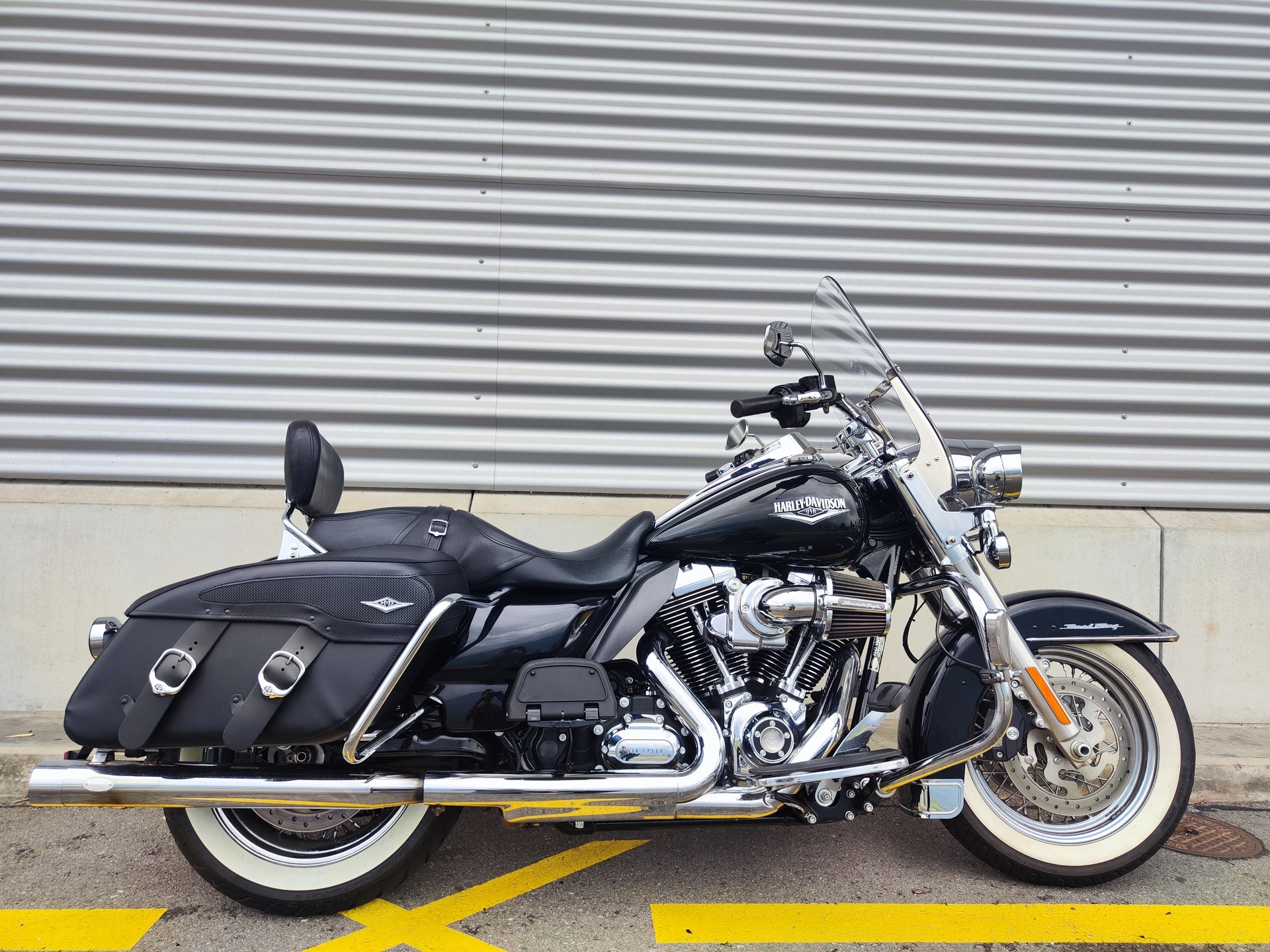 HARLEY-DAVIDSON FLHRC Road King Classic 103 ABS-image-0